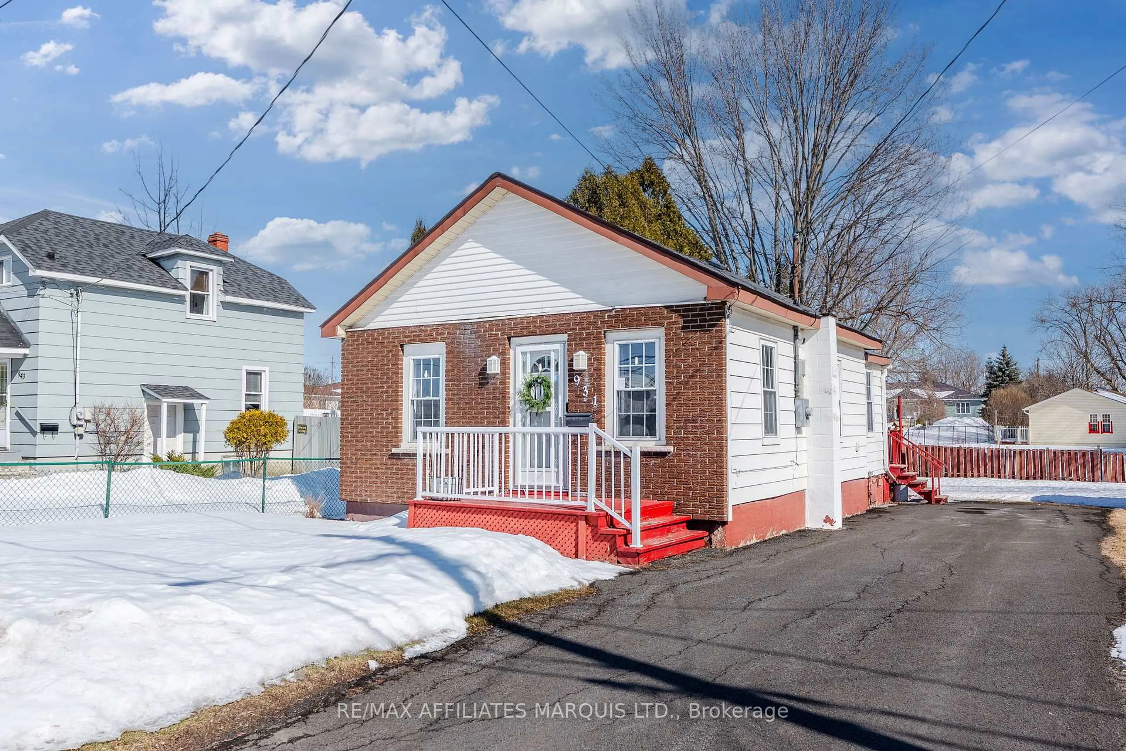 Unknown for 931 Adolphus St, Cornwall Ontario K6H 3T8