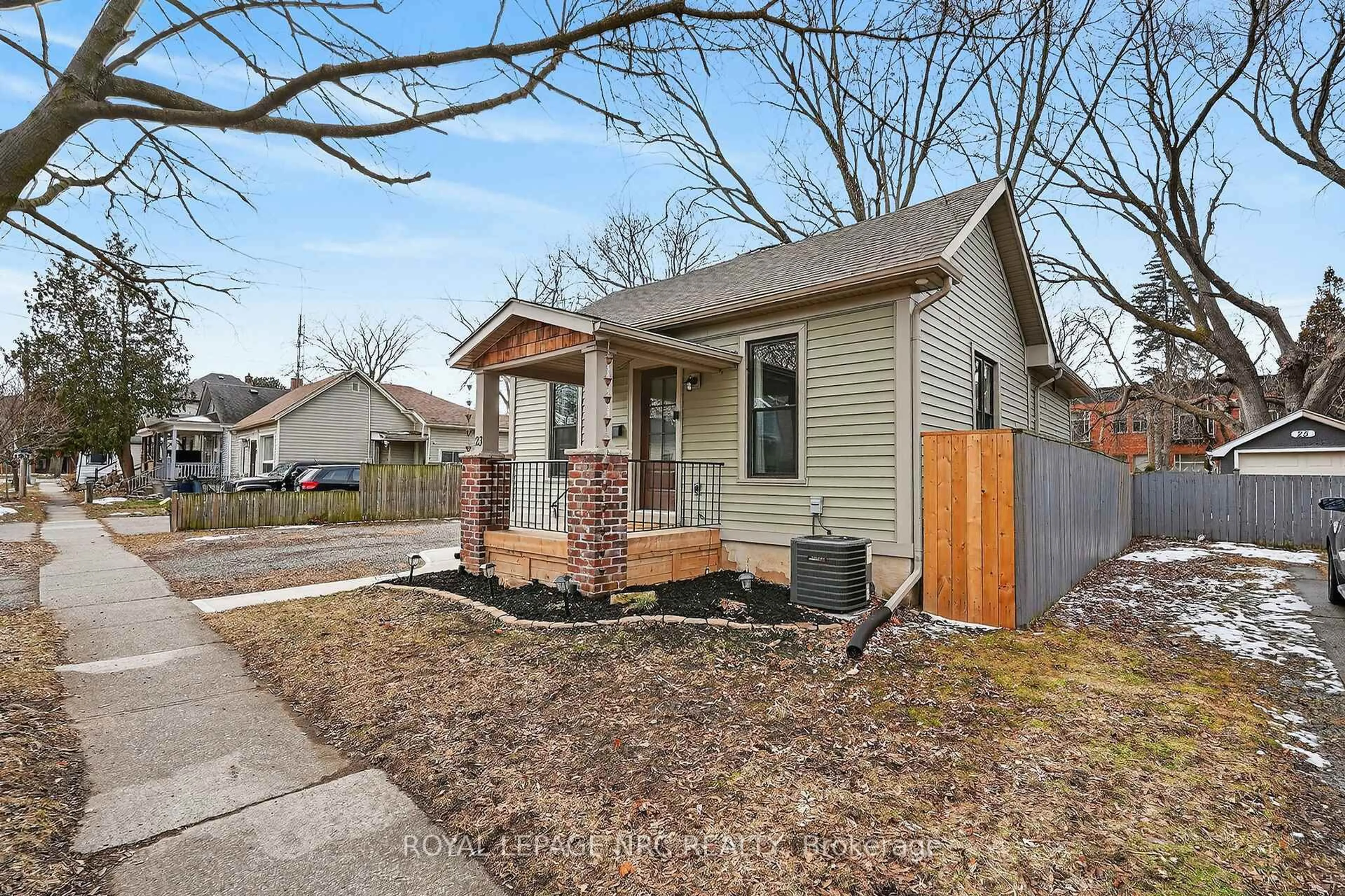 Unknown for 23 Rodman St, St. Catharines Ontario L2R 5C9