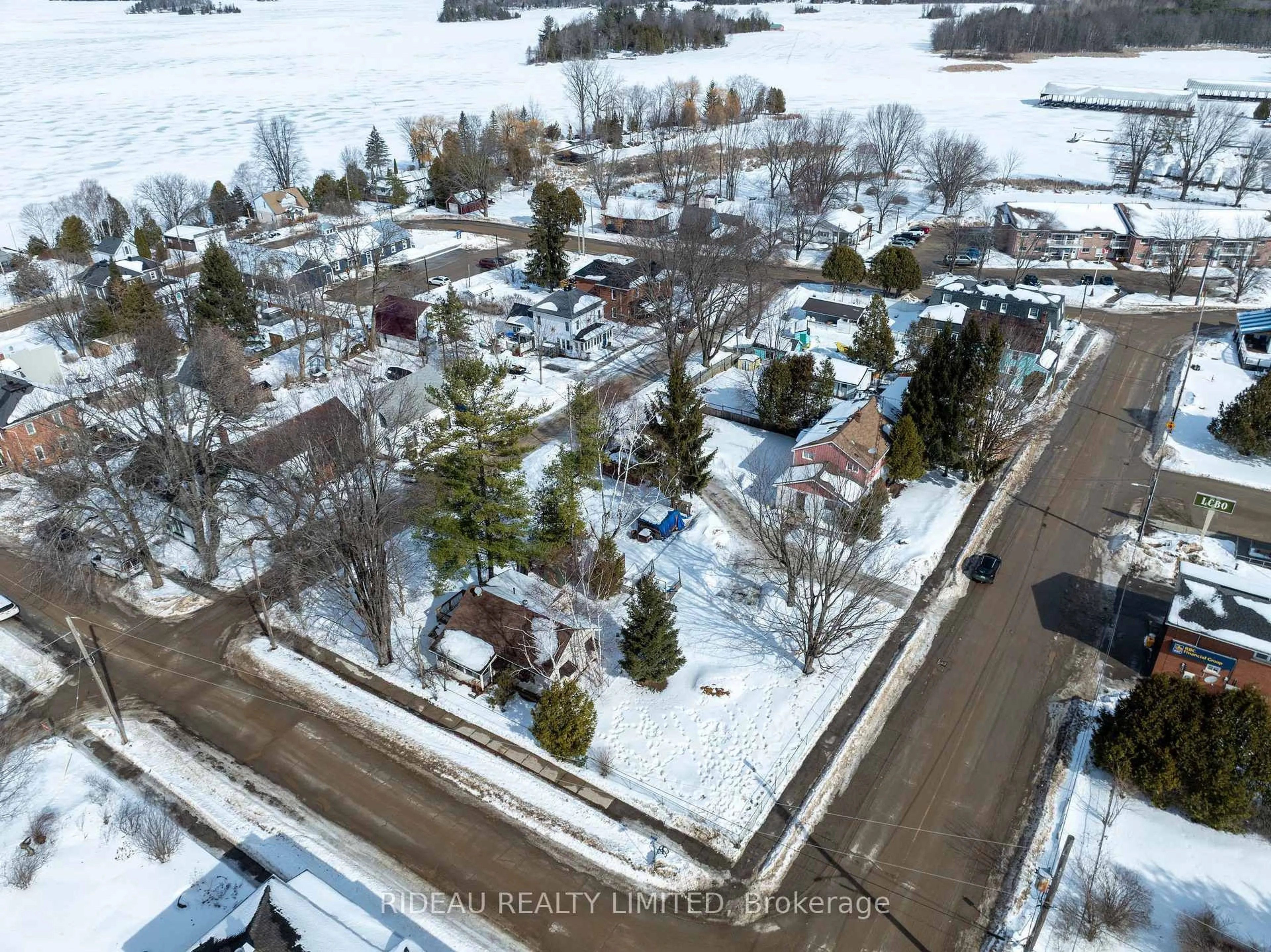 A pic from outside/outdoor area/front of a property/back of a property/a pic from drone, street for 31 Colborne St, Rideau Lakes Ontario K0G 1V0