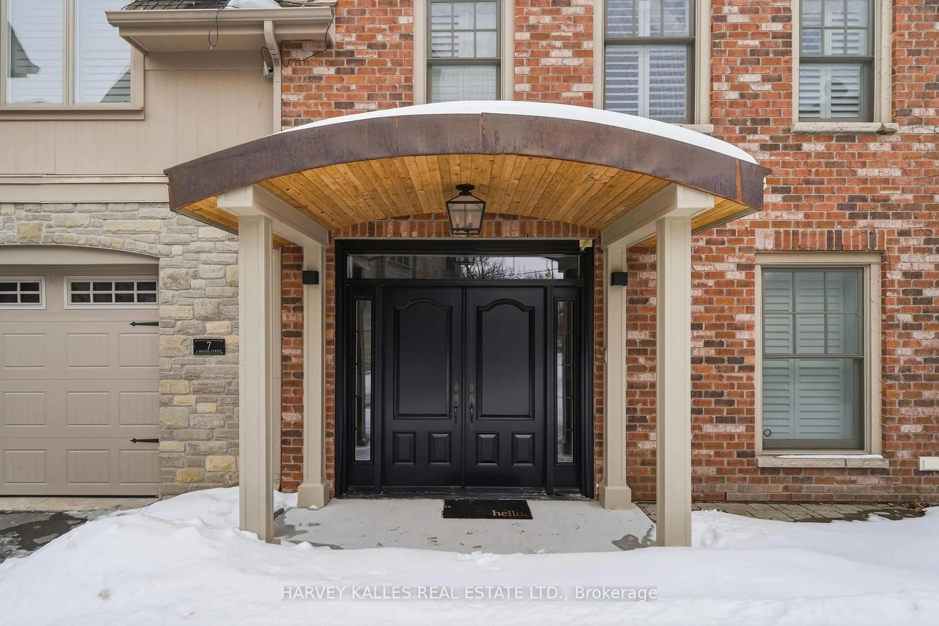 Indoor entryway for 4 Bridge St #7, Prince Edward County Ontario K0K 2T0