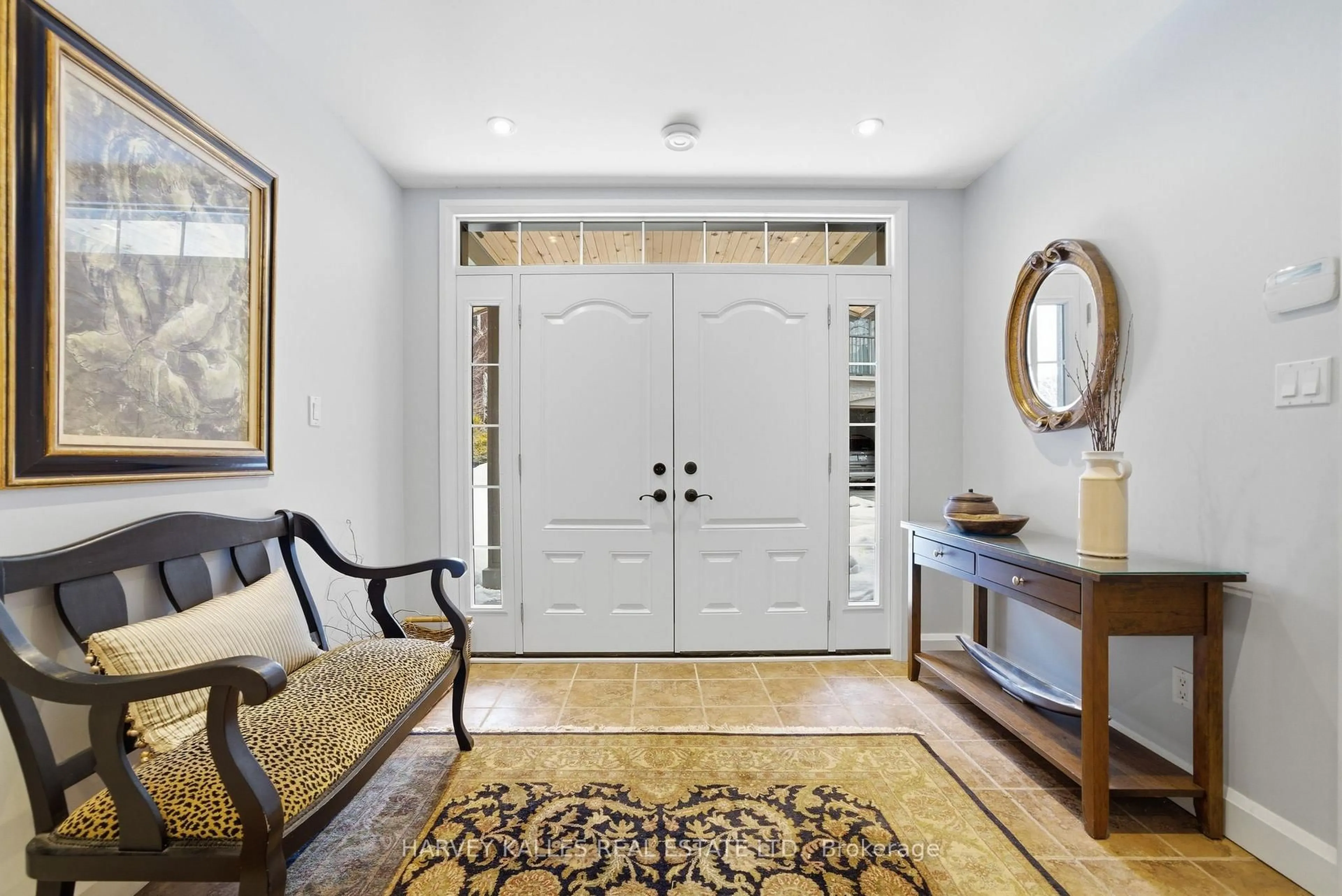 Indoor entryway for 4 Bridge St #7, Prince Edward County Ontario K0K 2T0