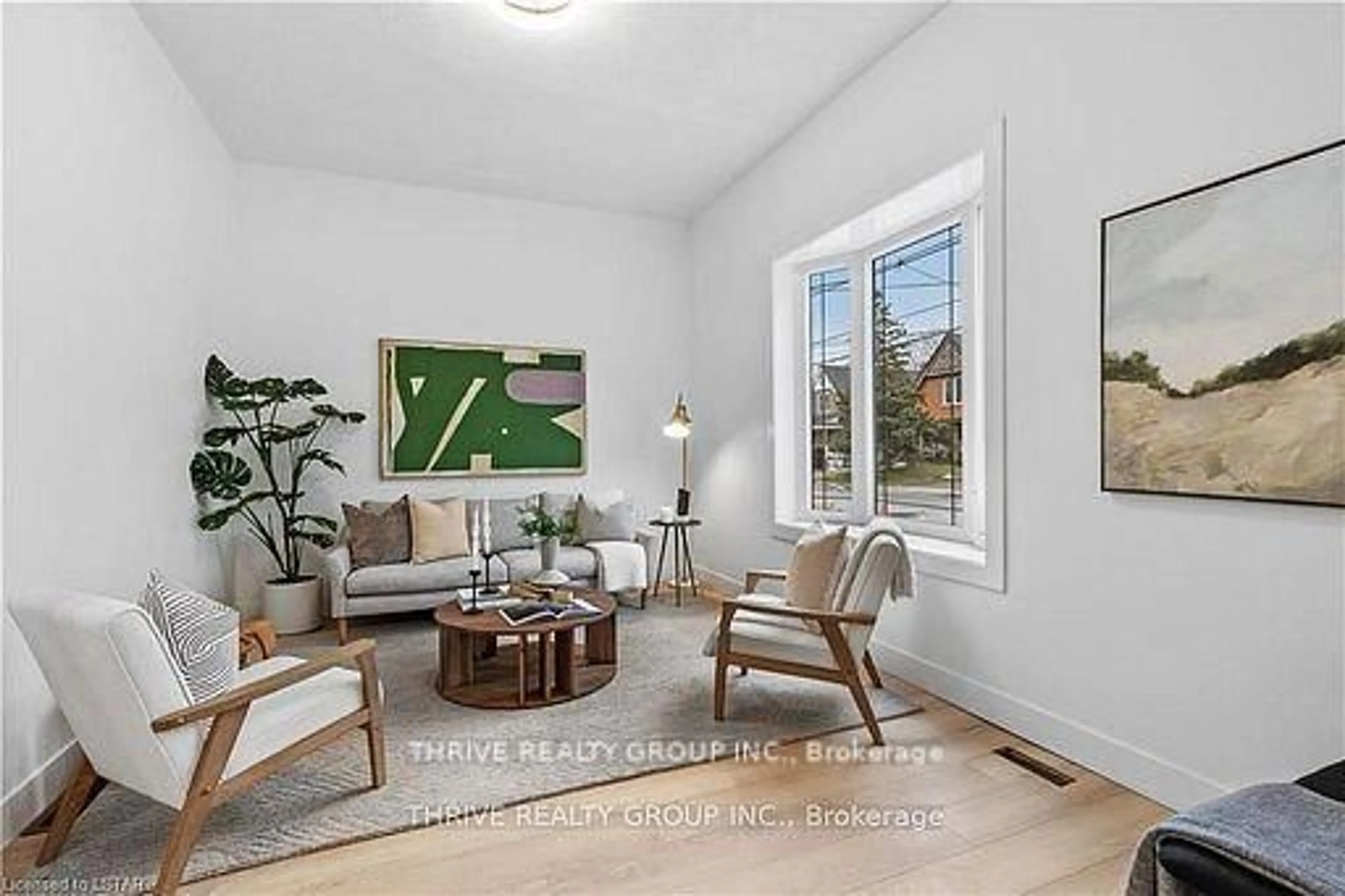 Living room with furniture, unknown for 888 QUEENS Ave, London East Ontario N5W 3H8