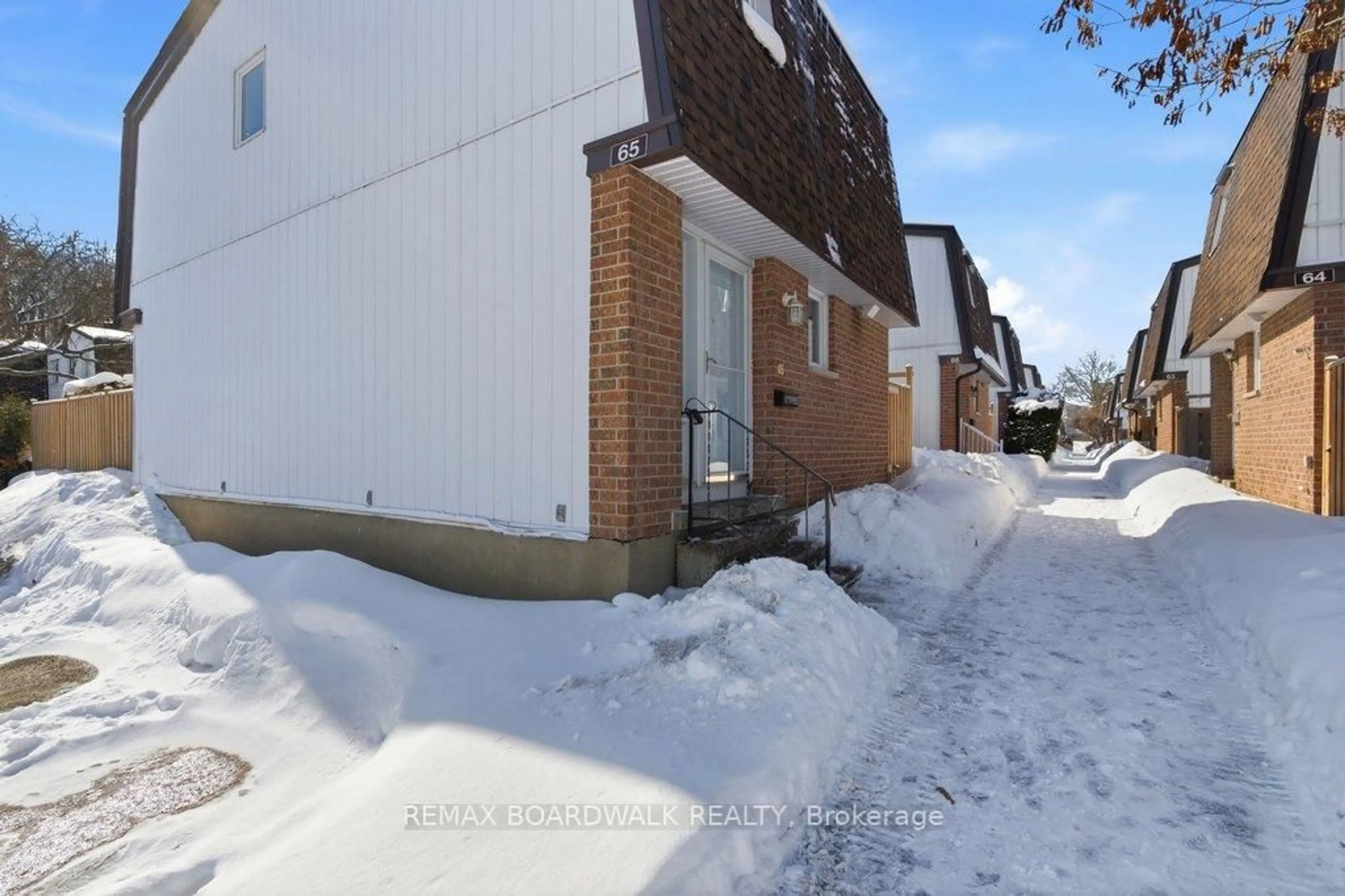 Unknown for 837 Eastvale Dr #65, Ottawa Ontario K1J 7T5