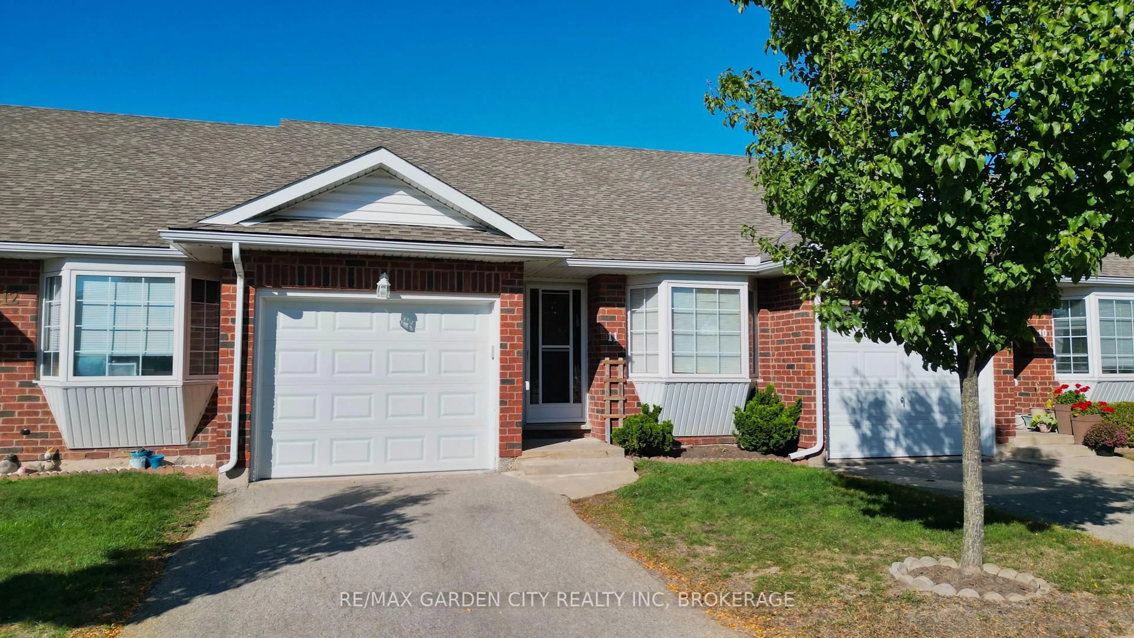 Home with brick exterior material, street for 162 FIRST St #11, Welland Ontario L3B 4S2