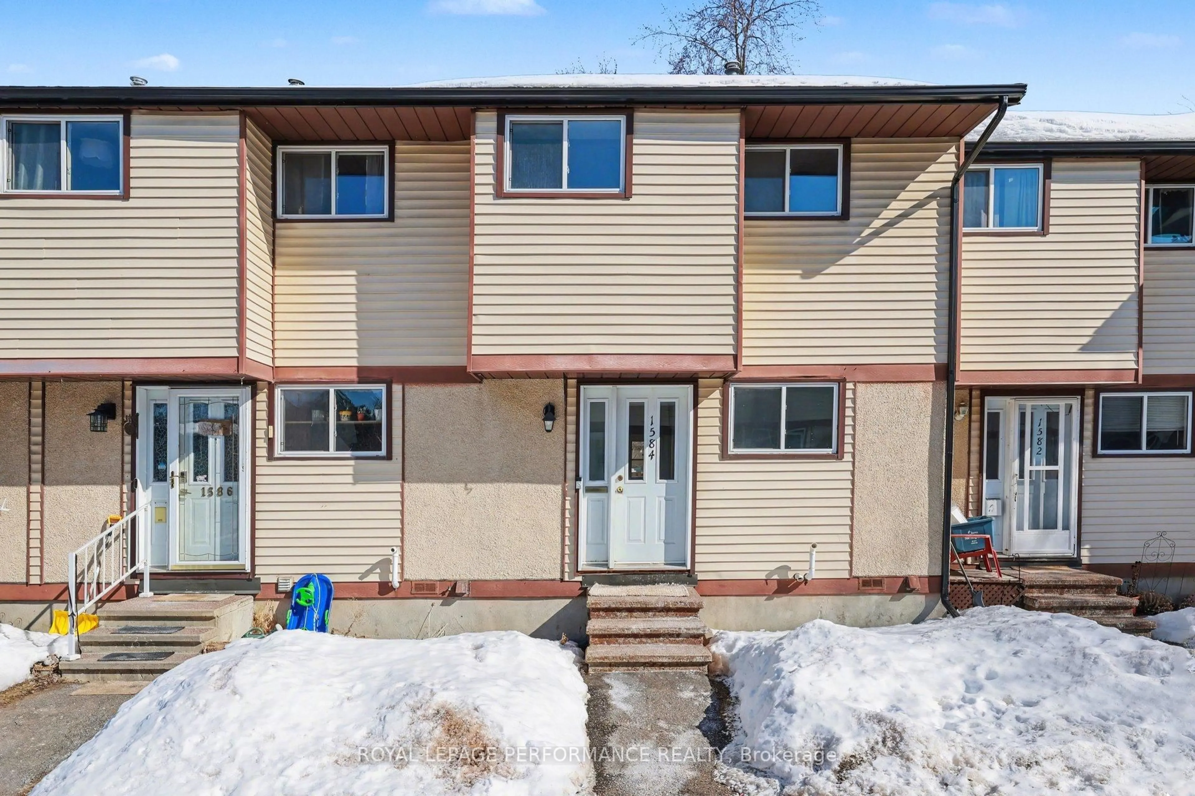 Unknown for 1584 Feather Lane, Ottawa Ontario K1T 1V4