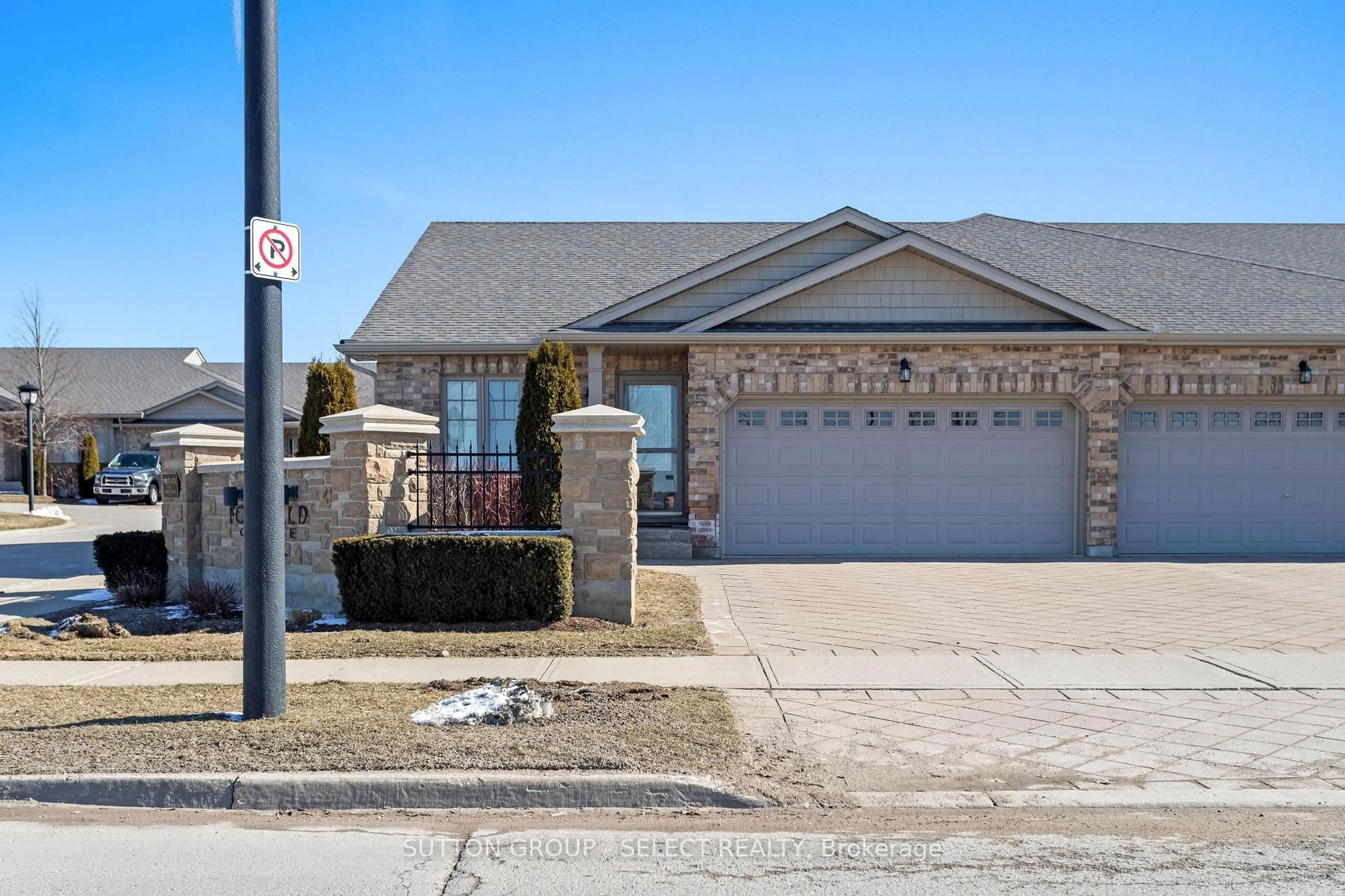 Home with brick exterior material, street for 2094 Denview Ave, London North Ontario N6G 5B6
