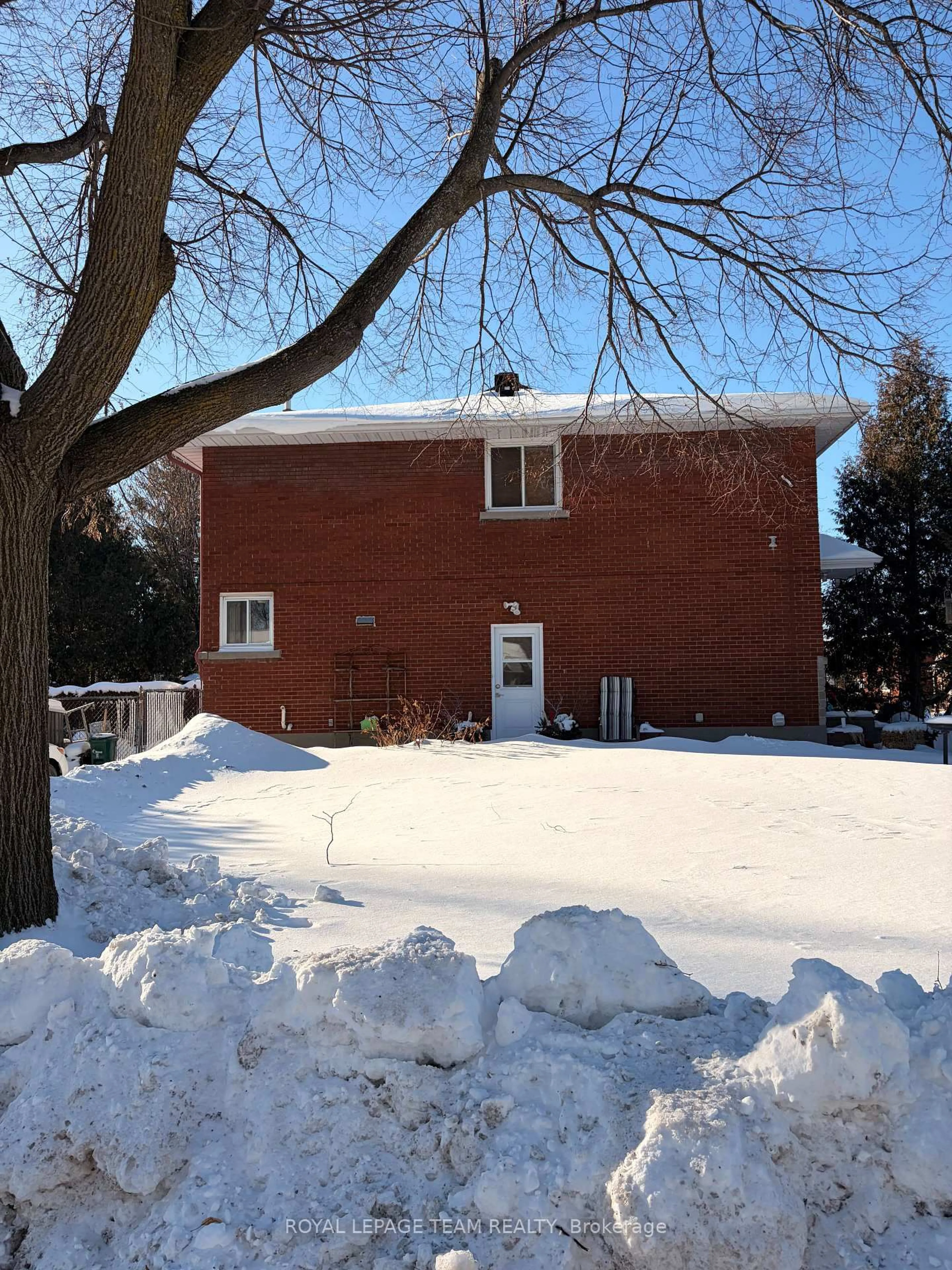 Home with brick exterior material, street for 1268 & 1270 Erie Ave, Ottawa Ontario K1V 6G4