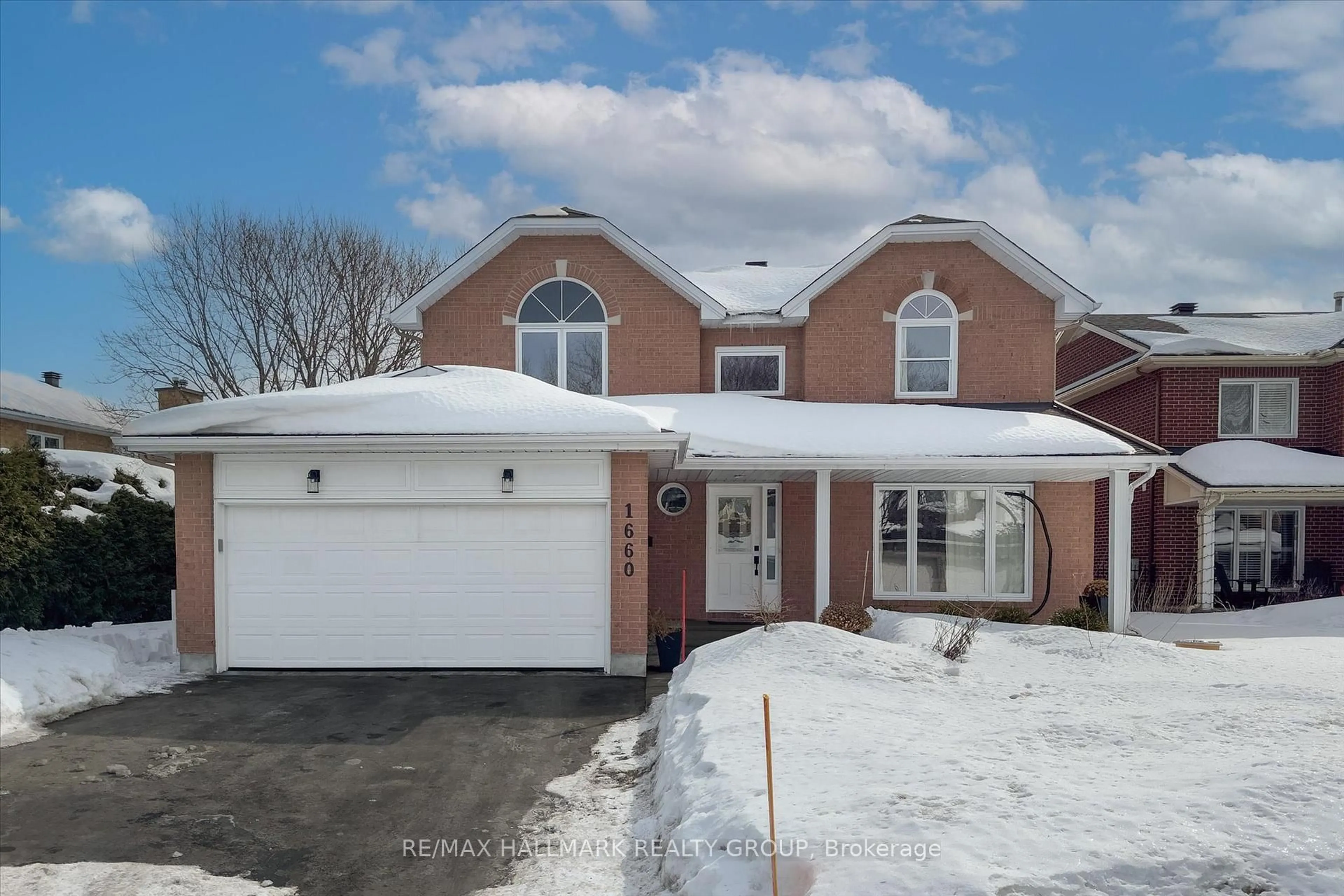 Home with brick exterior material, street for 1660 Country Walk Dr, Ottawa Ontario K1C 8E2