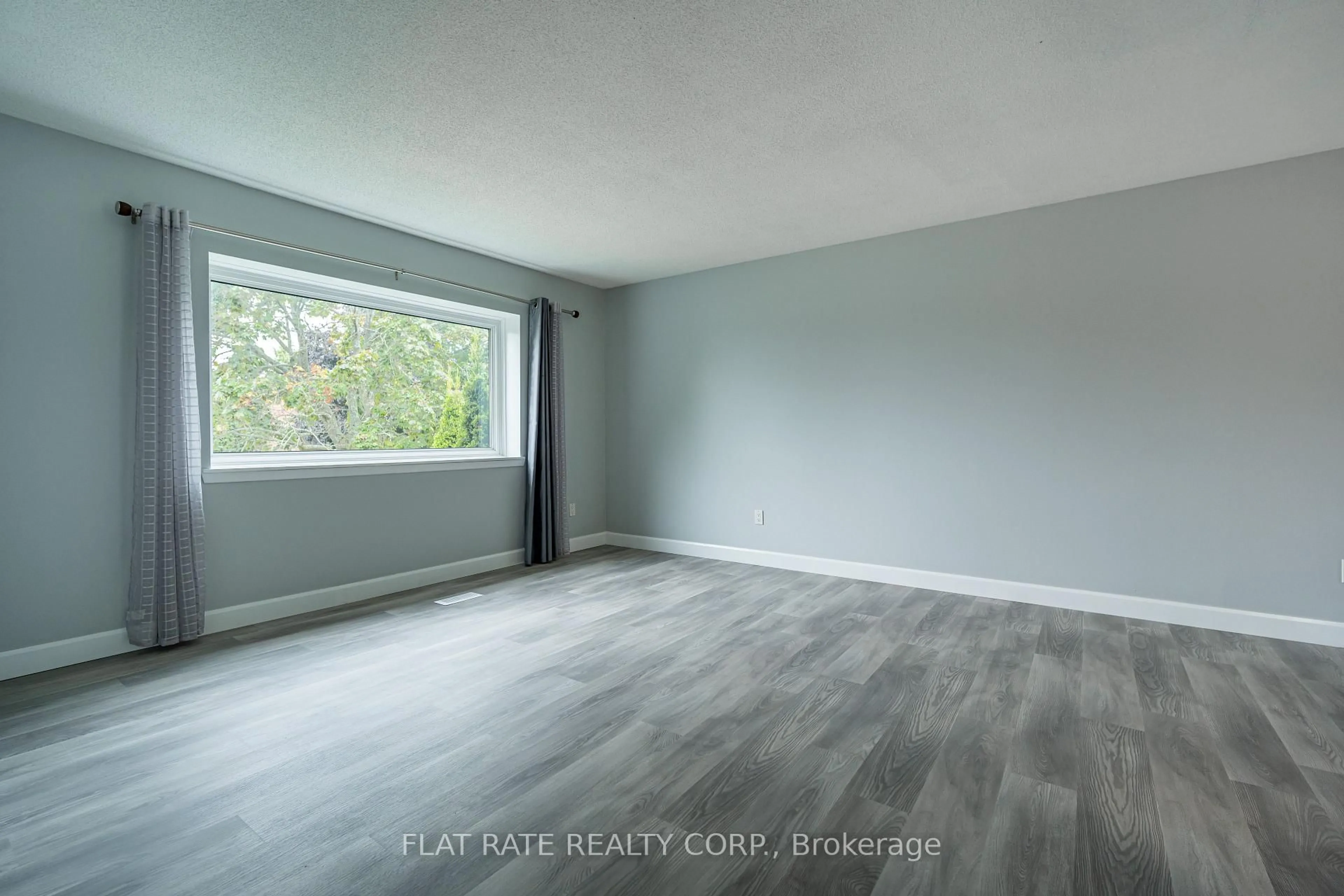 A pic of a room for 2298 Lynhaven Rd, Peterborough Ontario K9K 1V5