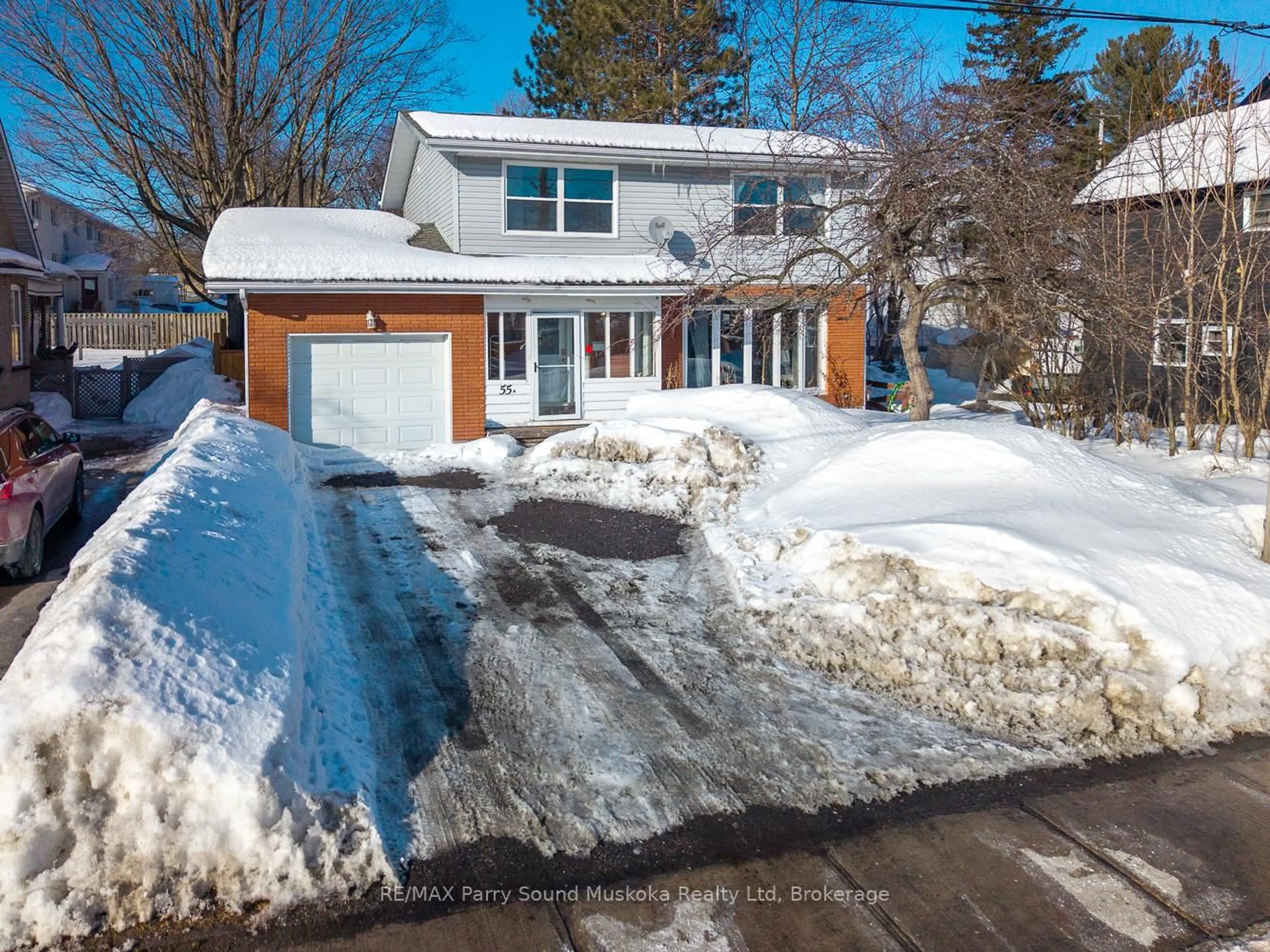 A pic from outside/outdoor area/front of a property/back of a property/a pic from drone, street for 55 A Cascade St, Parry Sound Ontario P2A 1K3