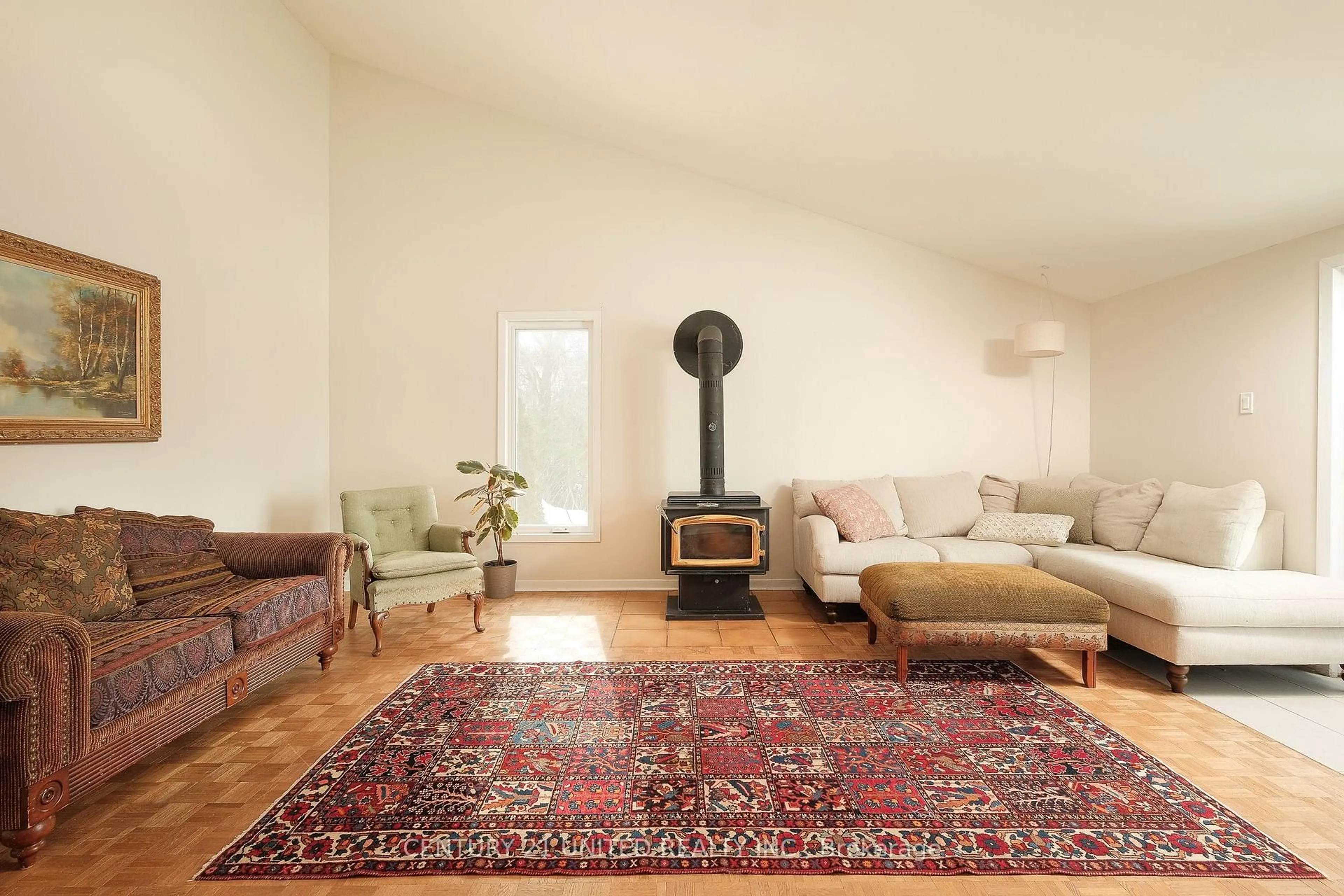 Living room with furniture, unknown for 228 County Road 28, Cavan Monaghan Ontario K0L 1B0