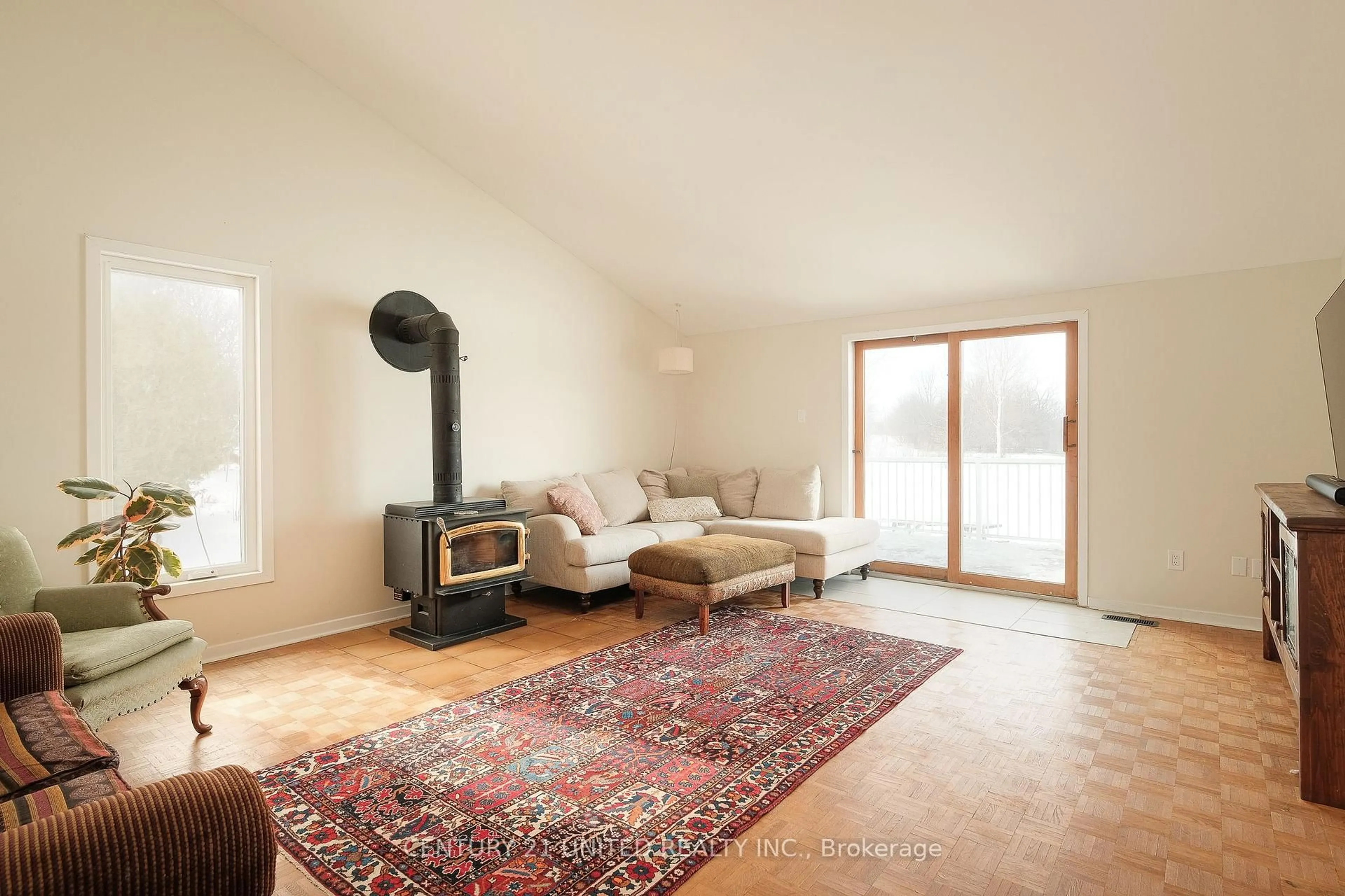 Living room with furniture, unknown for 228 County Road 28, Cavan Monaghan Ontario K0L 1B0