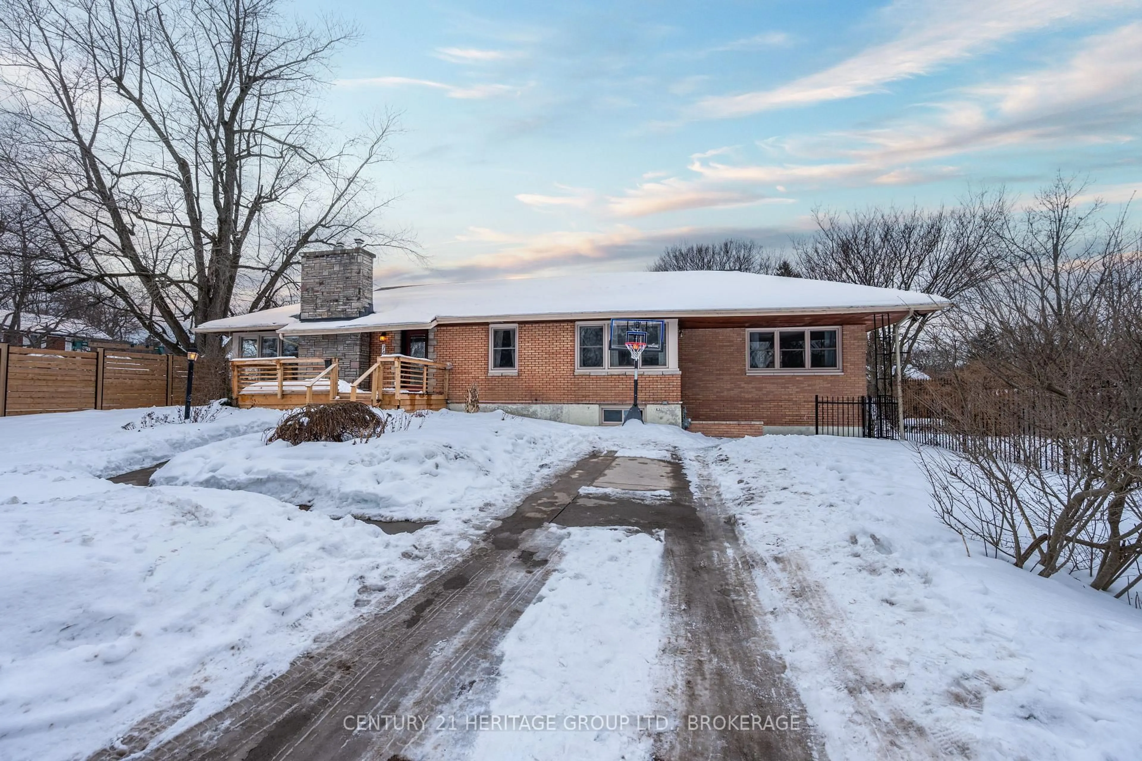 A pic from outside/outdoor area/front of a property/back of a property/a pic from drone, street for 74 McMichael St, Kingston Ontario K7M 1N2