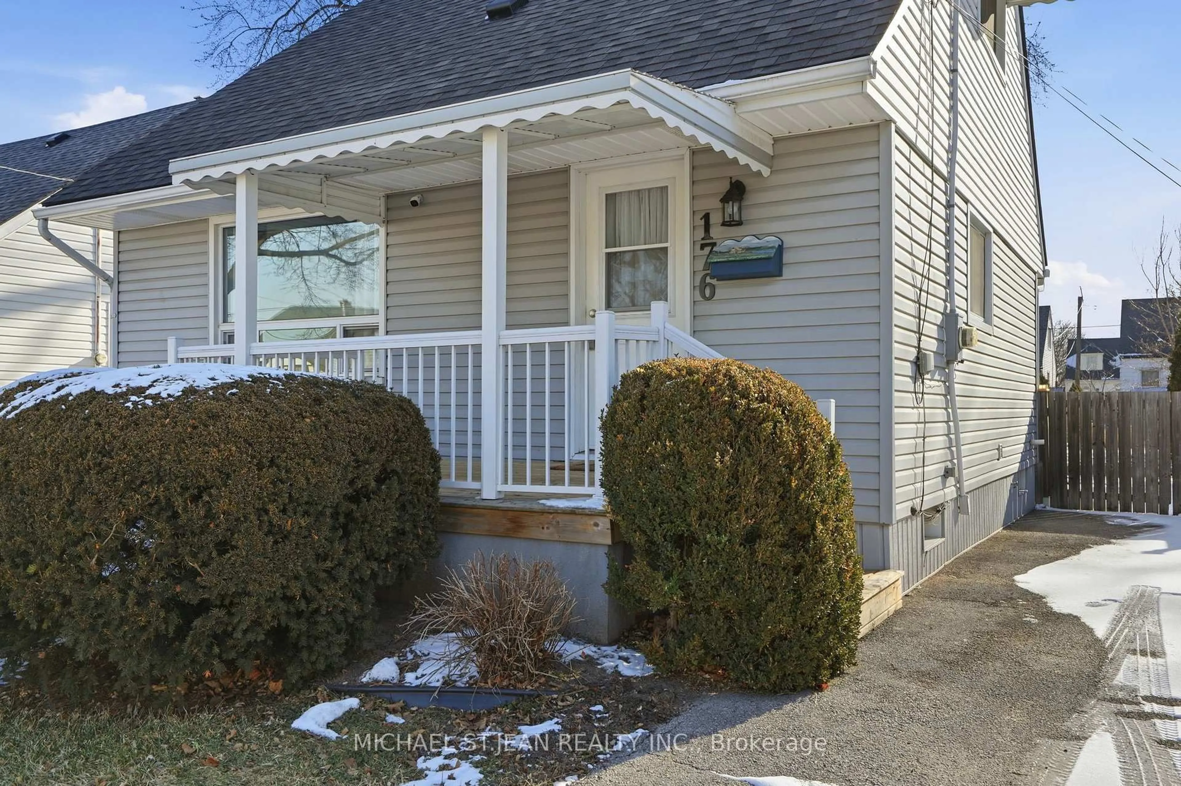 Unknown for 176 Adair Ave, Hamilton Ontario L8H 6A9