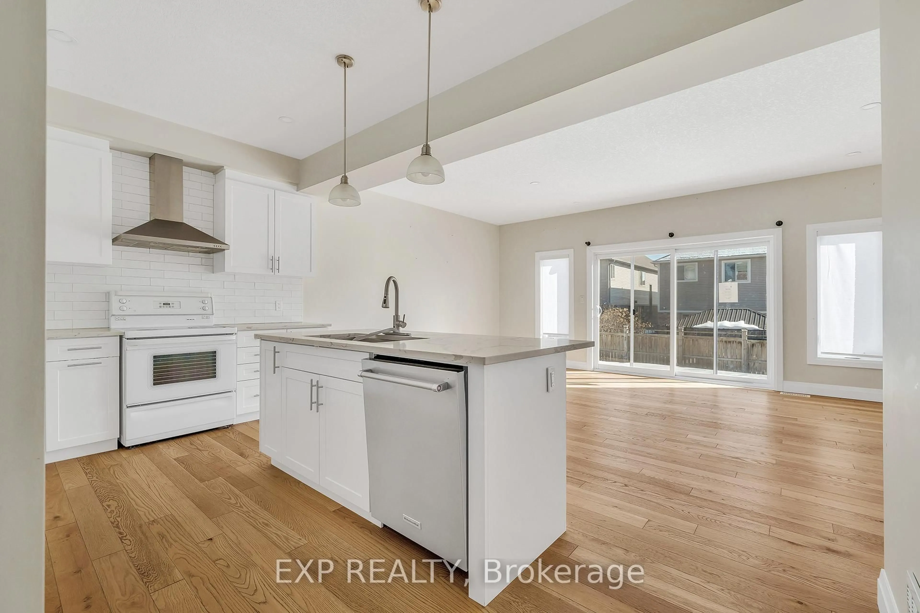 Open concept kitchen, unknown for 47 Pondcliffe Dr, Kitchener Ontario N2R 0M3