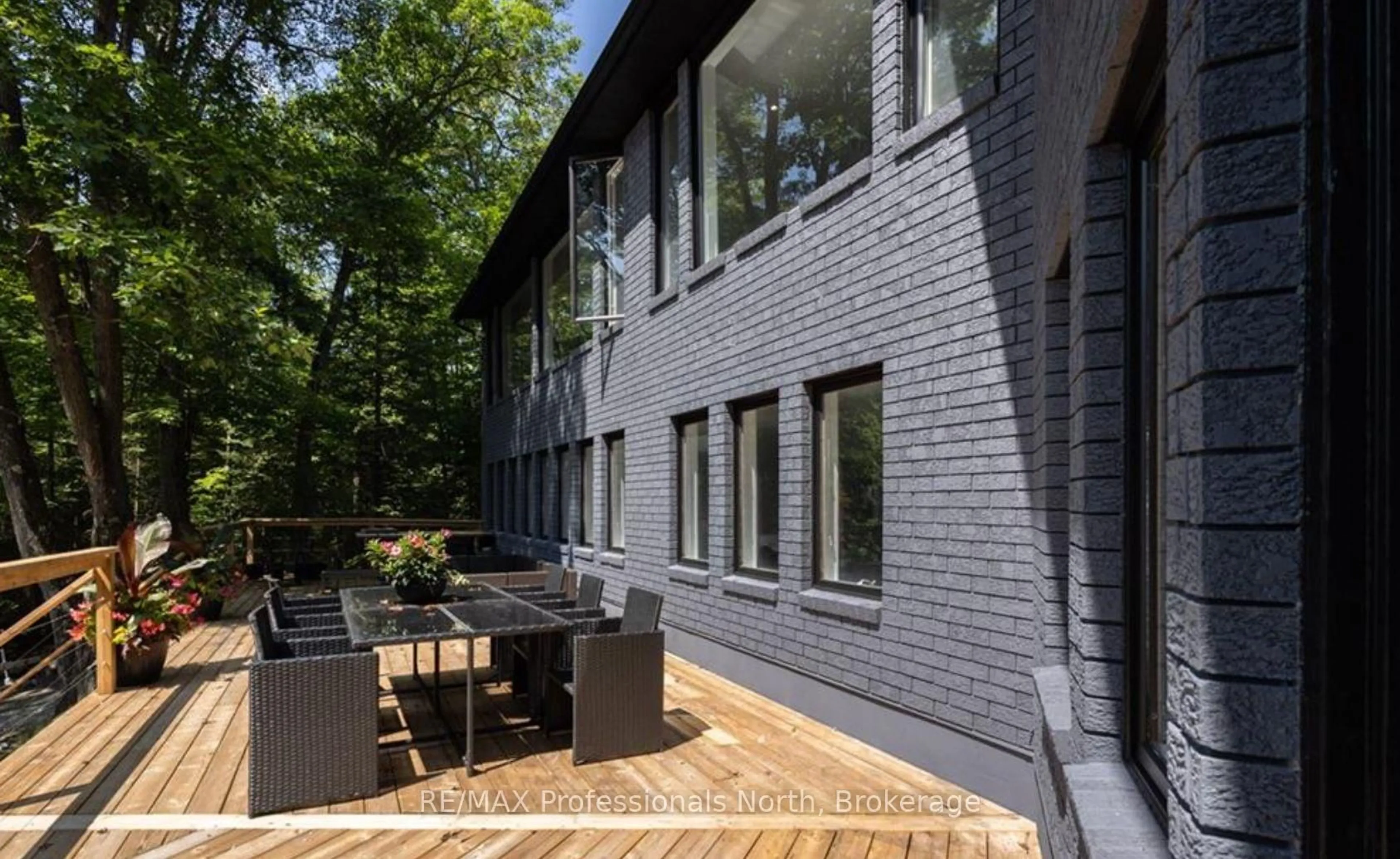 Patio, building for 1023 Ril Lake Rd, Lake of Bays Ontario P0B 1A0