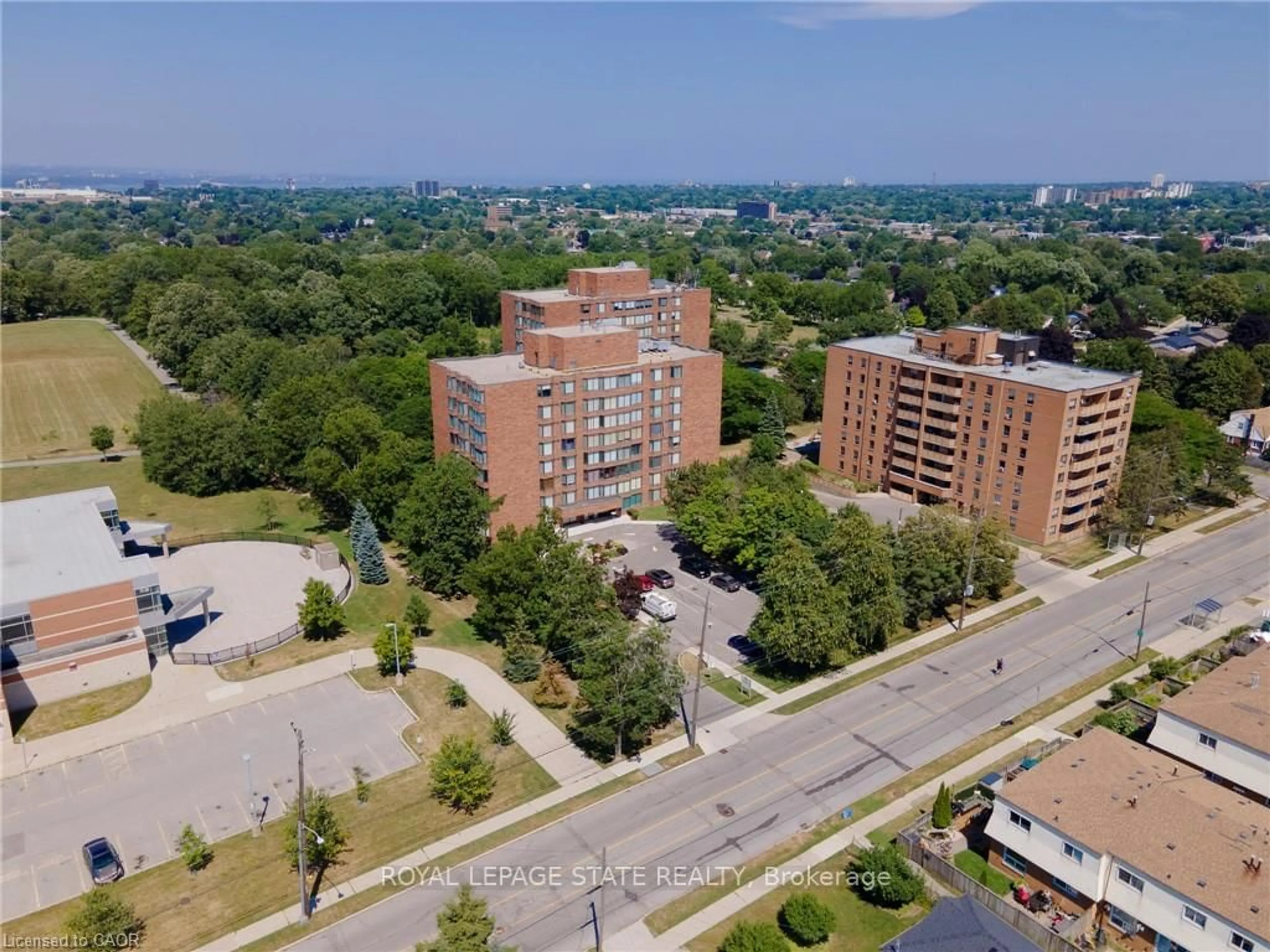A pic from outside/outdoor area/front of a property/back of a property/a pic from drone, unknown for 200 Limeridge Rd #105, Hamilton Ontario L9C 7M7