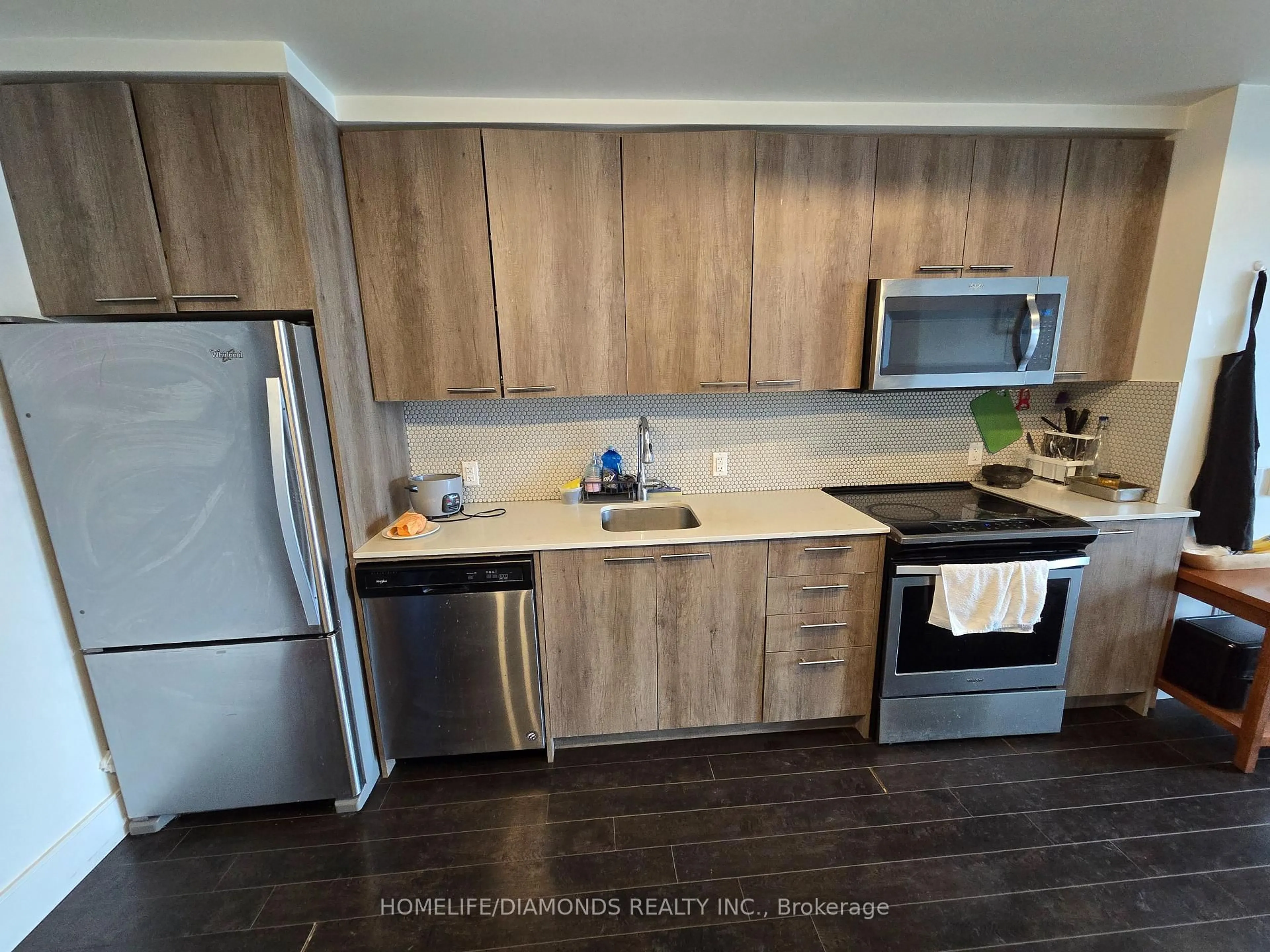 Standard kitchen, wood/laminate floor for 15 Prince Albert Blvd #315, Kitchener Ontario N2H 0C2