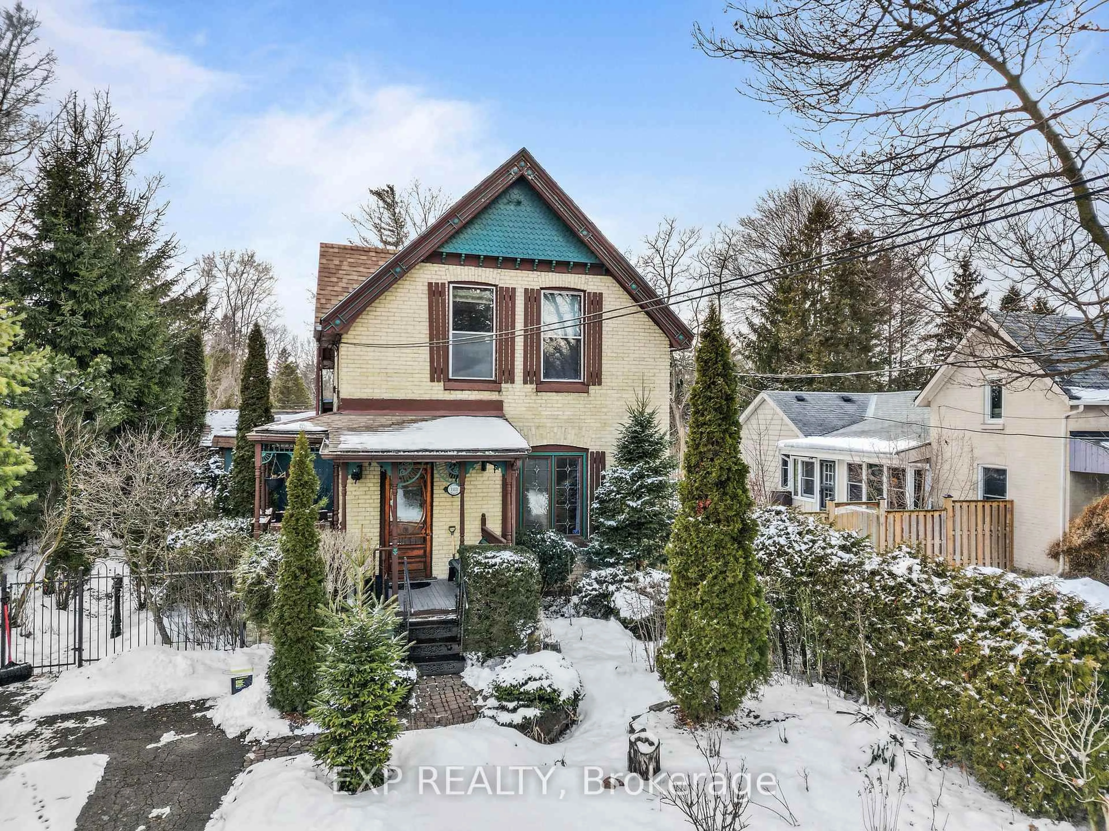 A pic from outside/outdoor area/front of a property/back of a property/a pic from drone, street for 181 Wildwood Ave, London South Ontario N6J 1B1