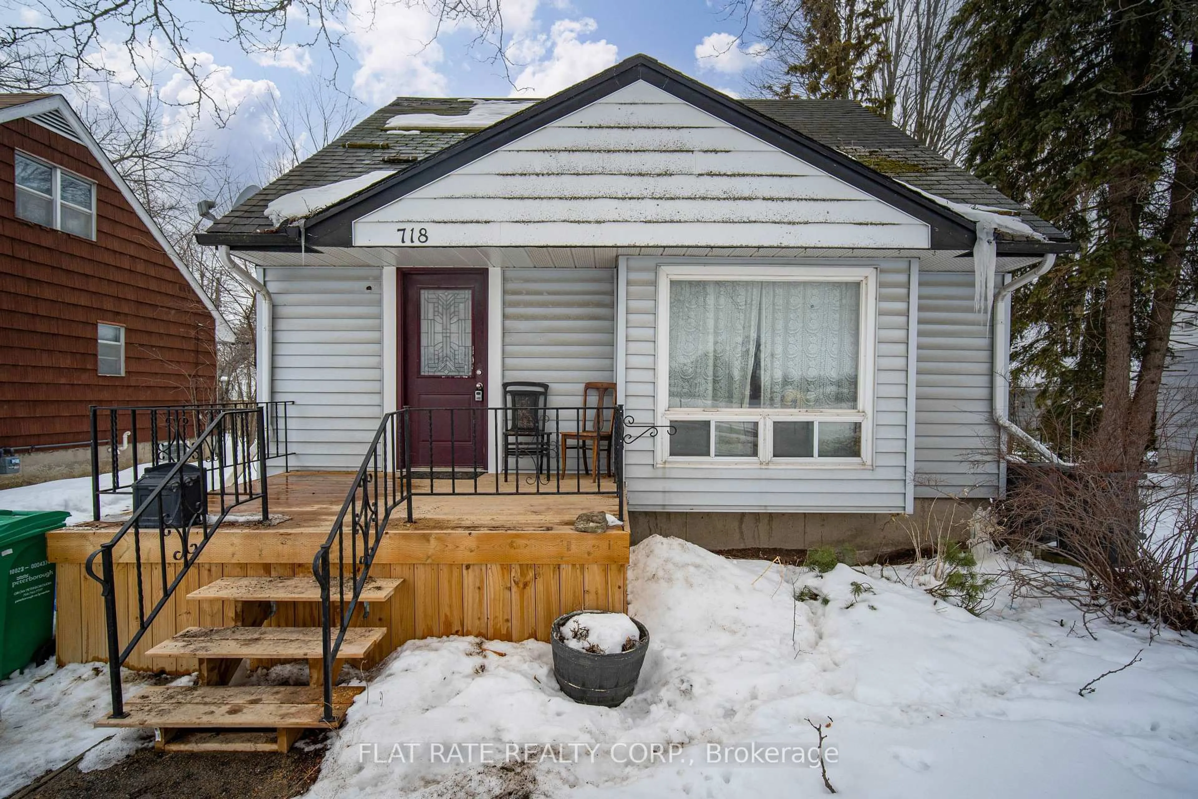 Unknown for 718 GILLESPIE Ave, Peterborough Ontario K9J 5N8