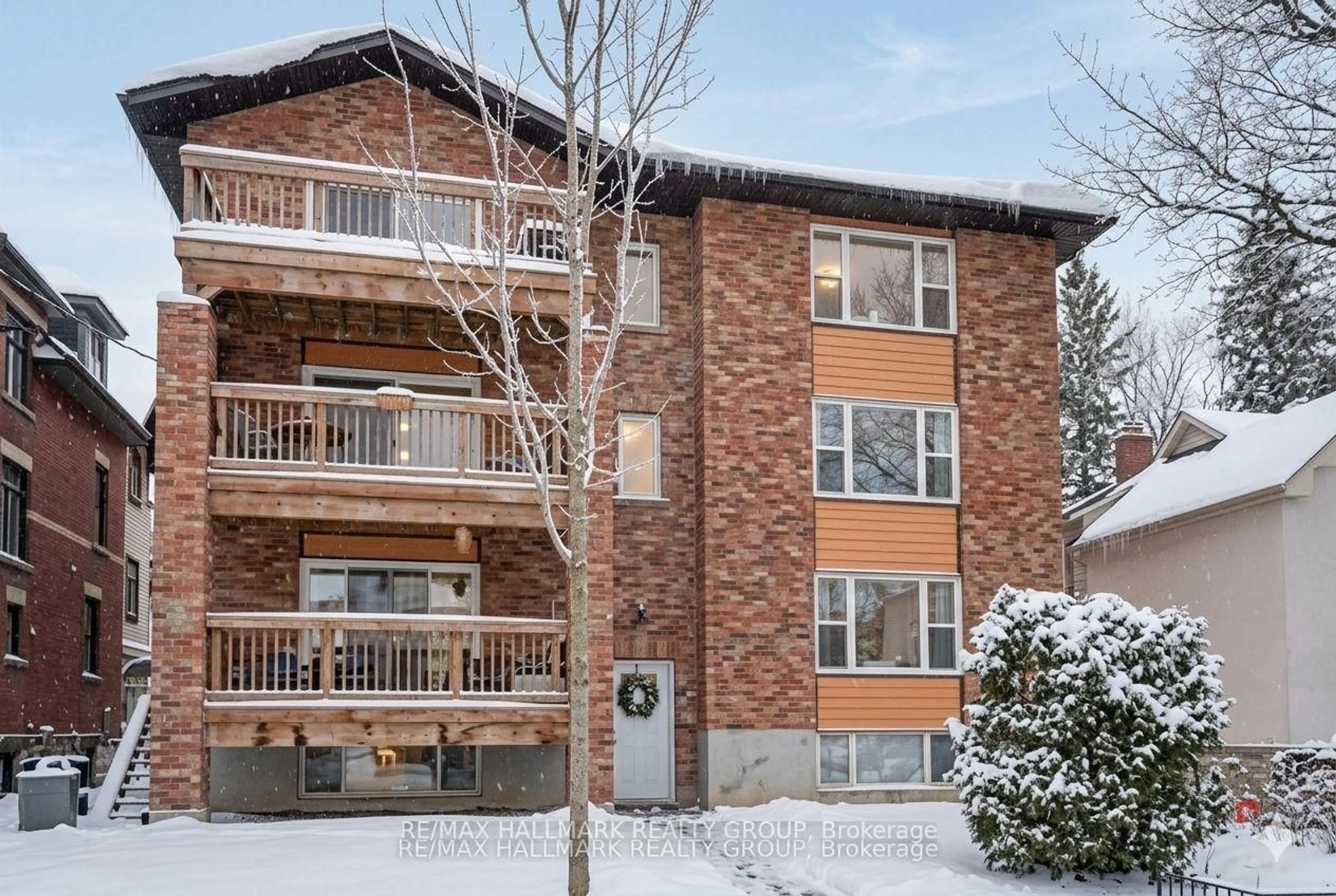 Unknown for 348 Stewart St, Ottawa Ontario K1N 6K8