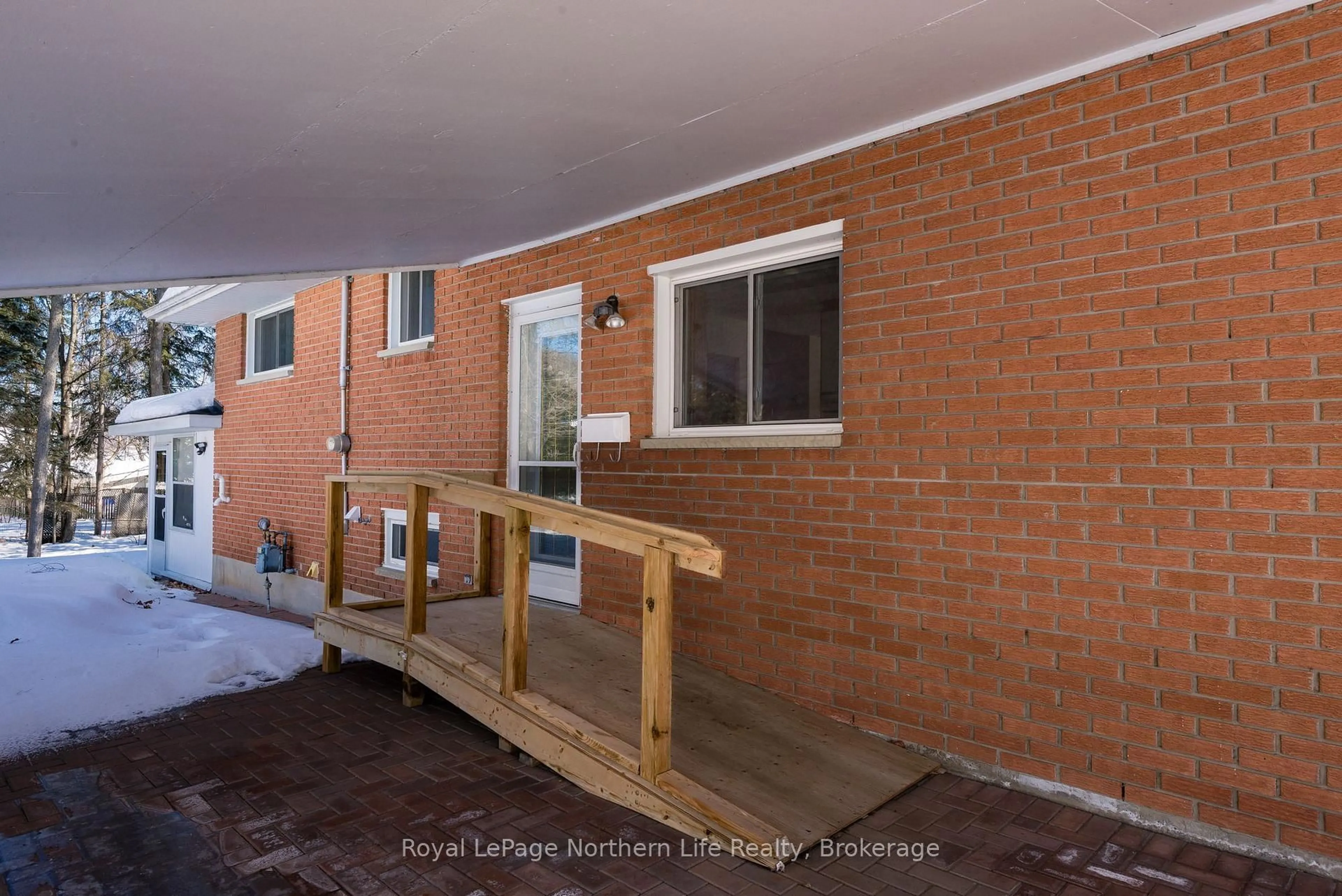 Unknown for 242 Richard Rd, North Bay Ontario P1A 3C6