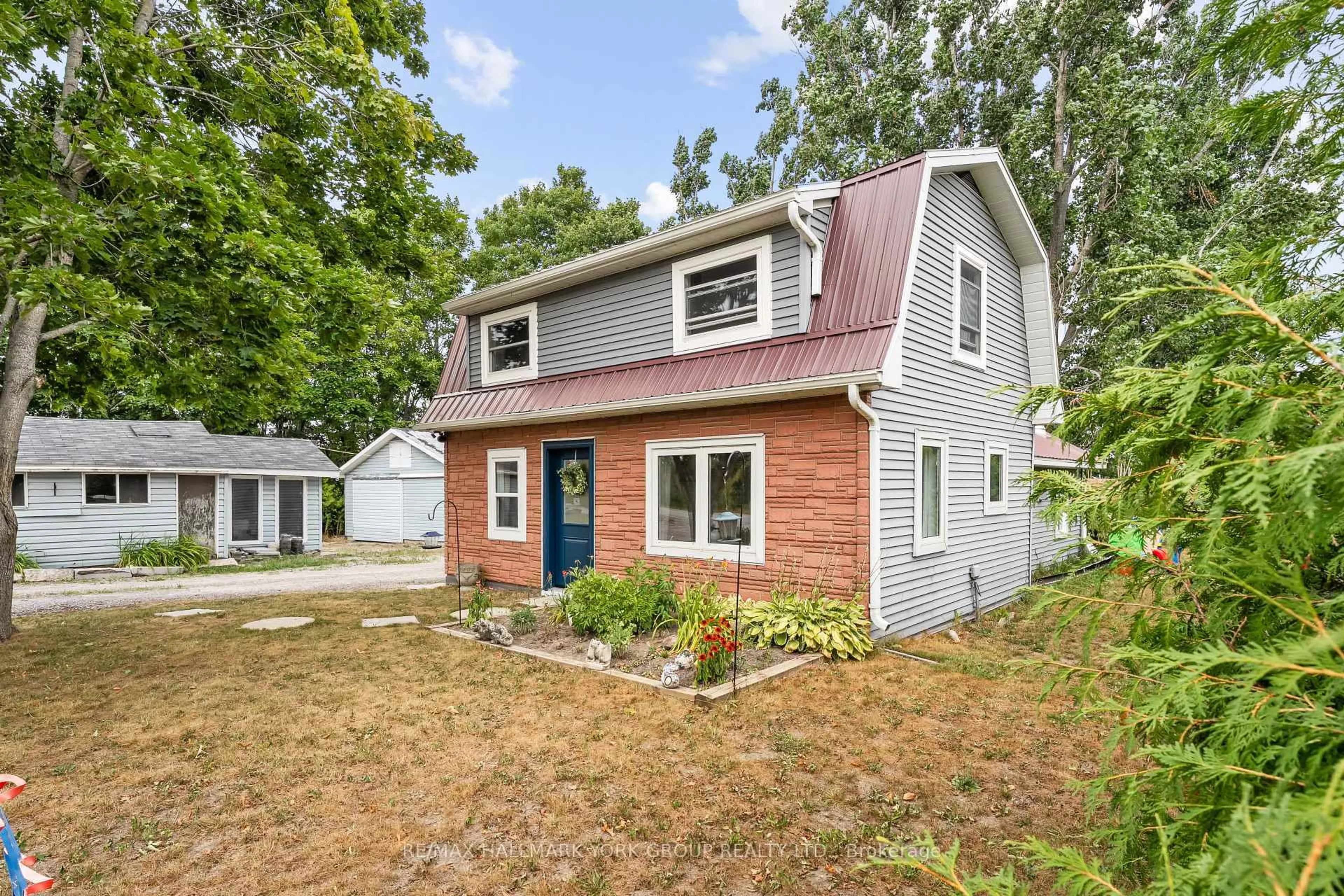 Home with vinyl exterior material, street for 6 Mitchellview Rd, Kawartha Lakes Ontario K0M 2B0