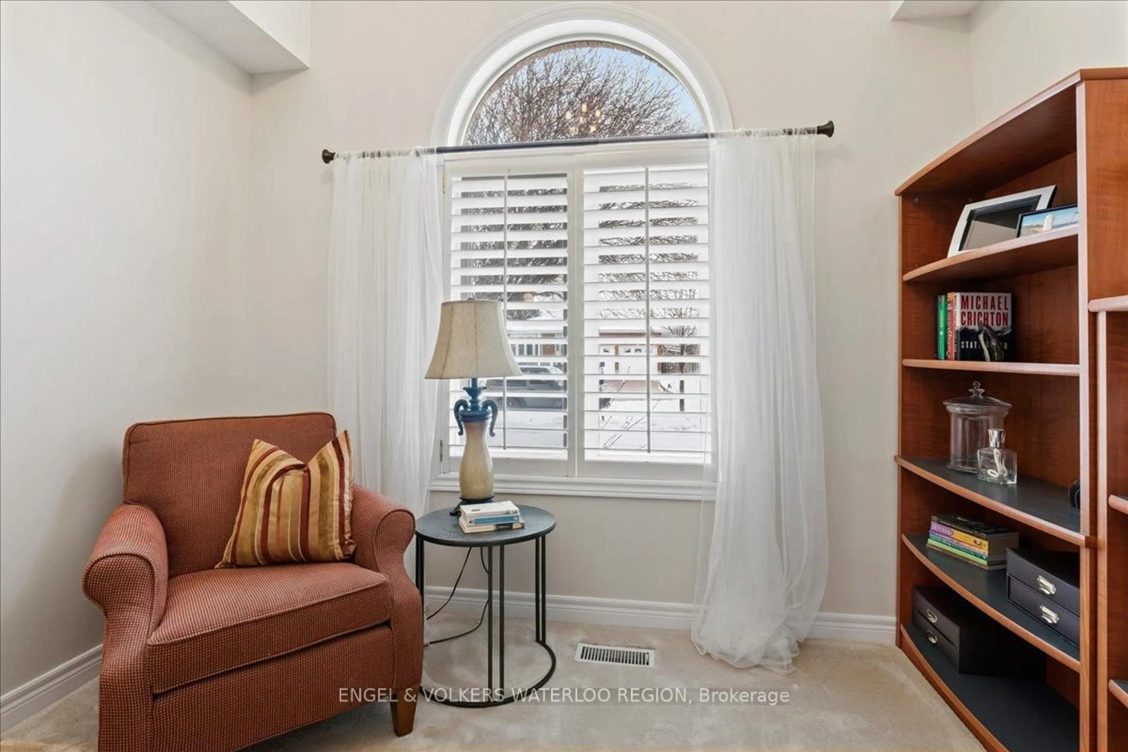 Unknown for 52 Longhurst Cres, Cambridge Ontario N1T 1R8