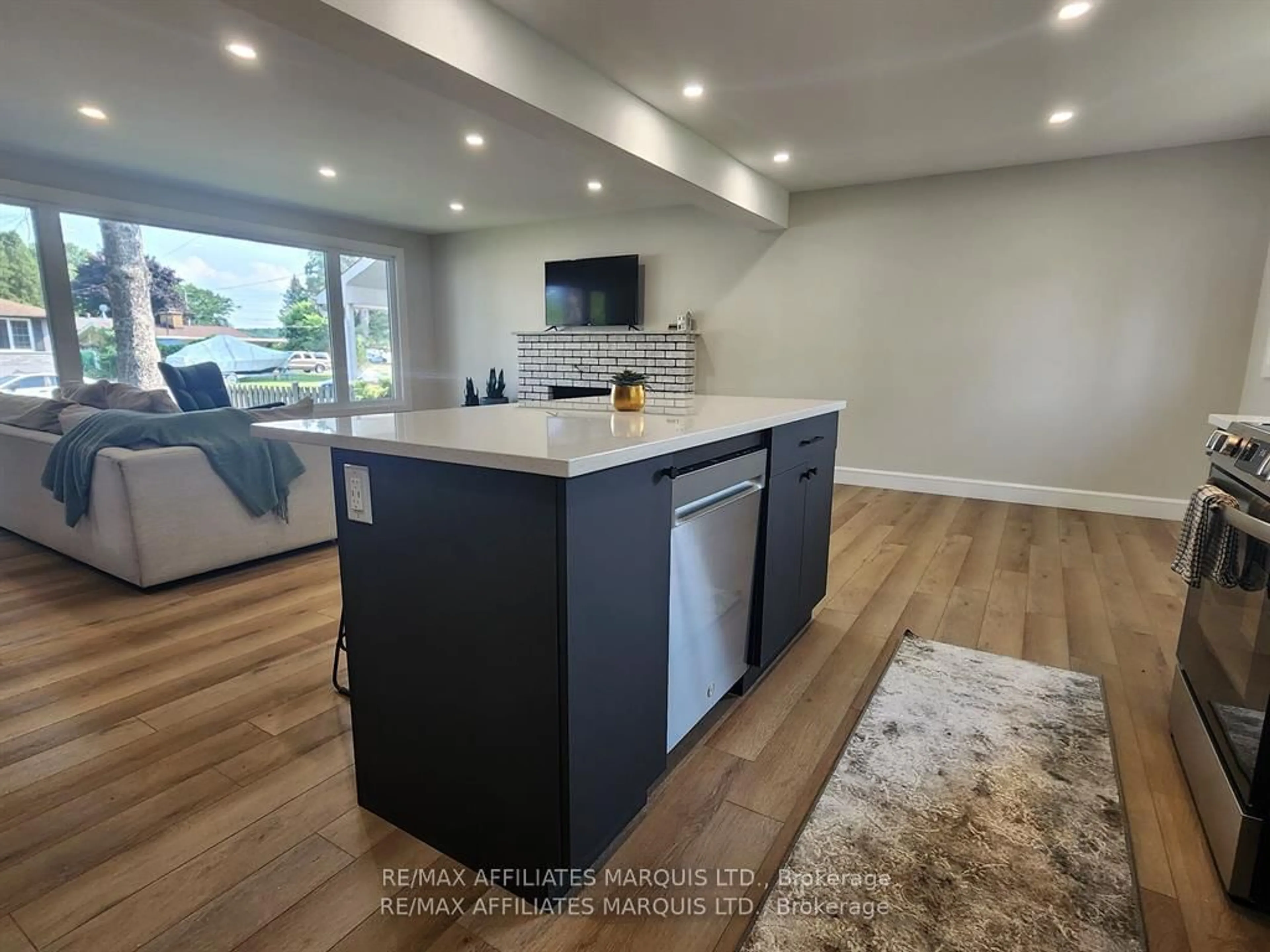 Open concept kitchen, unknown for 1409 Leonard Ave, Cornwall Ontario K6J 1M9