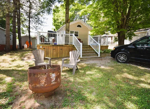 1082 Shamrock Marina Rd #62, Gravenhurst 2