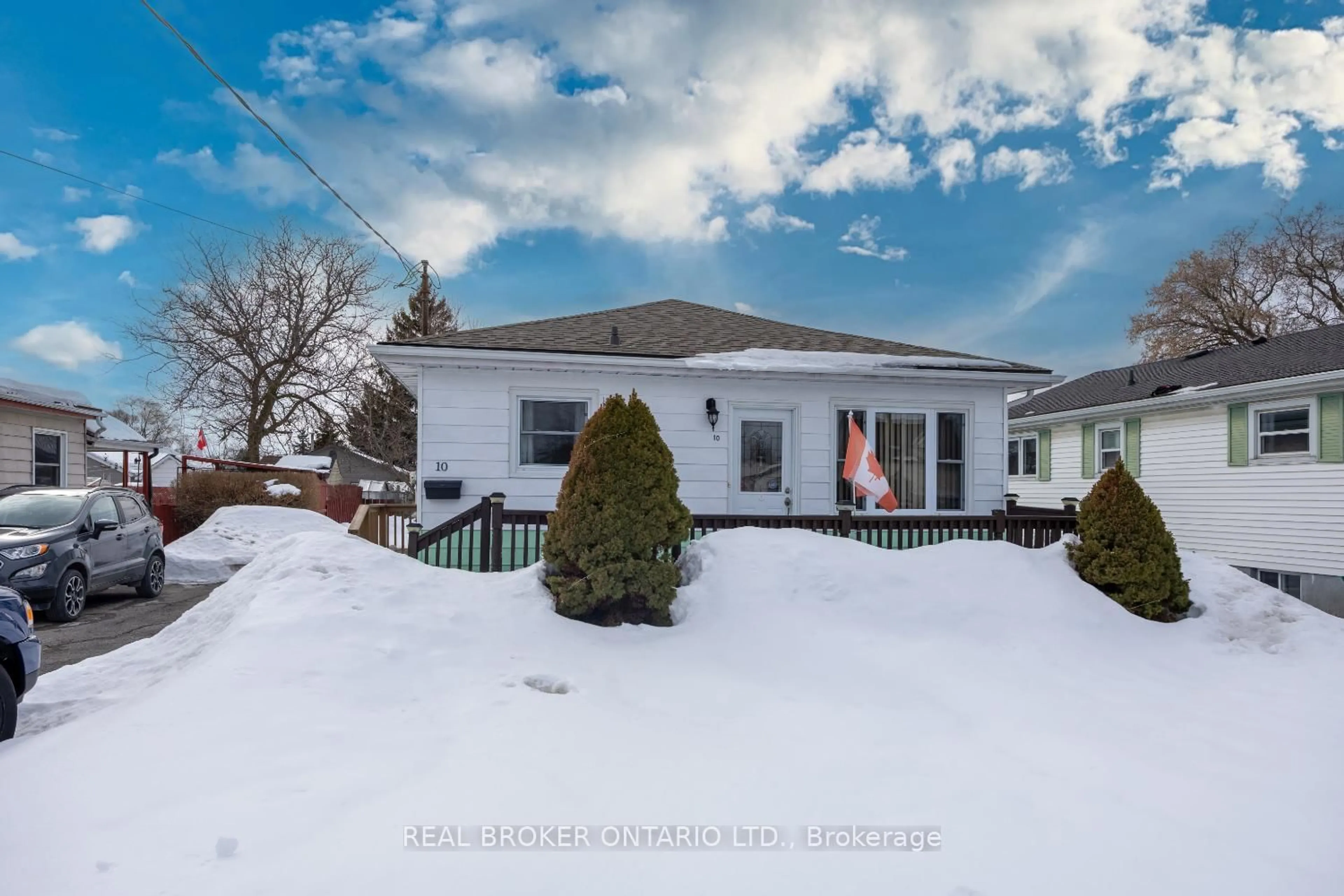 A pic from outside/outdoor area/front of a property/back of a property/a pic from drone, unknown for 10 Elizabeth Ave, Quinte West Ontario K8V 2P9