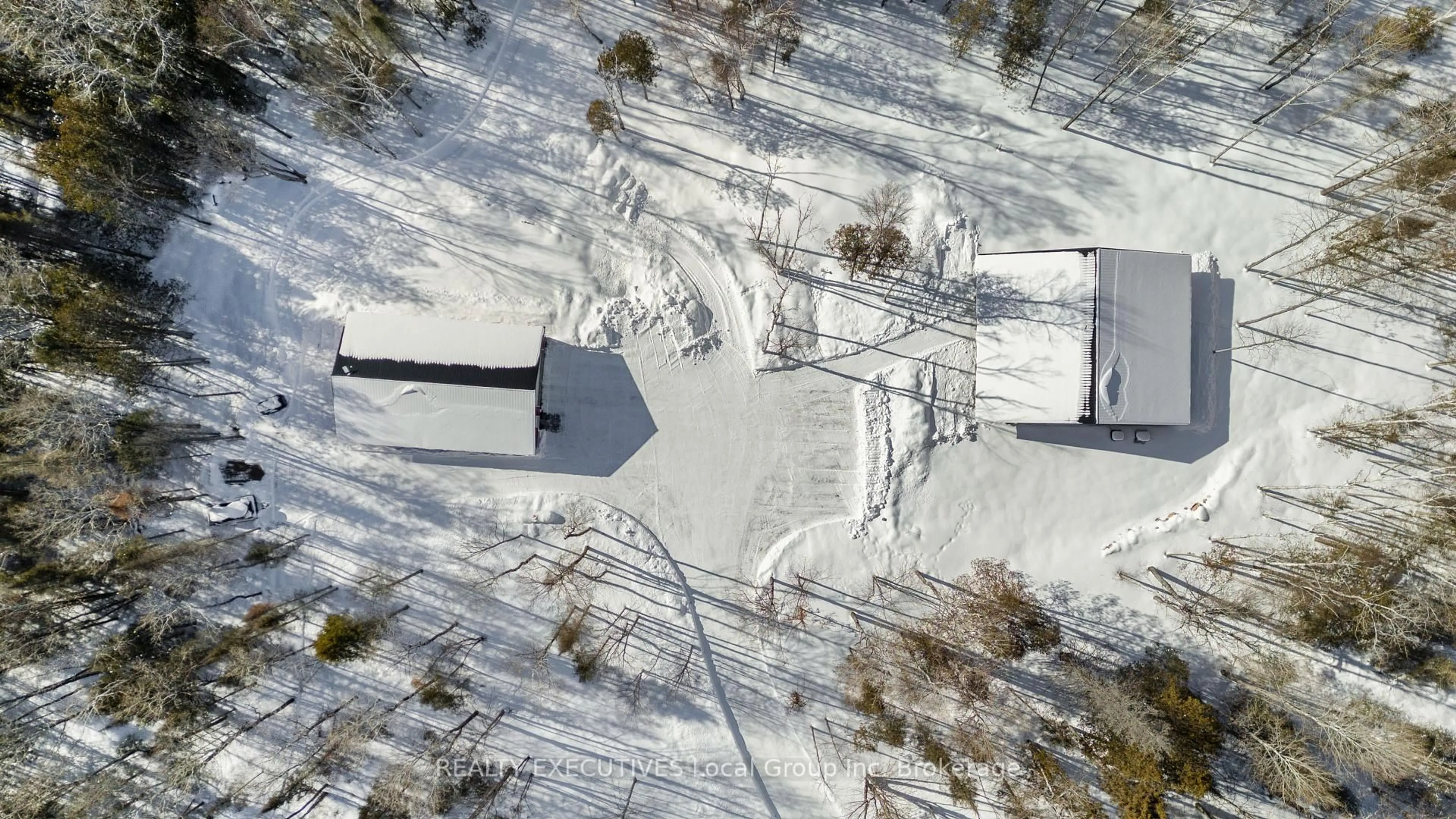 A pic from outside/outdoor area/front of a property/back of a property/a pic from drone, building for 2149 SOUTH SHORE Rd, Bonfield Ontario P0H 1E0