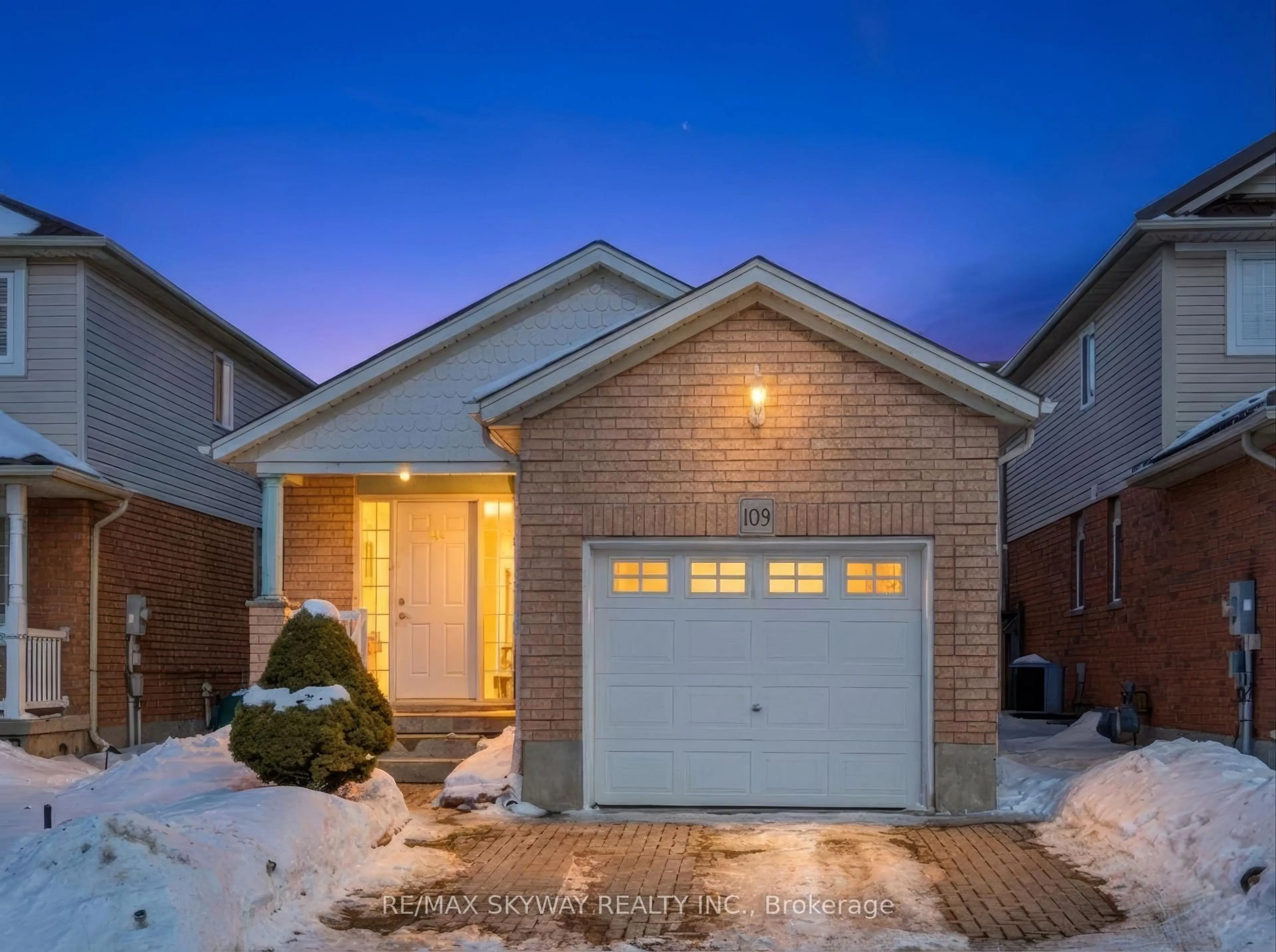 Home with brick exterior material, street for 109 Green Gate Blvd, Cambridge Ontario N1T 2E2