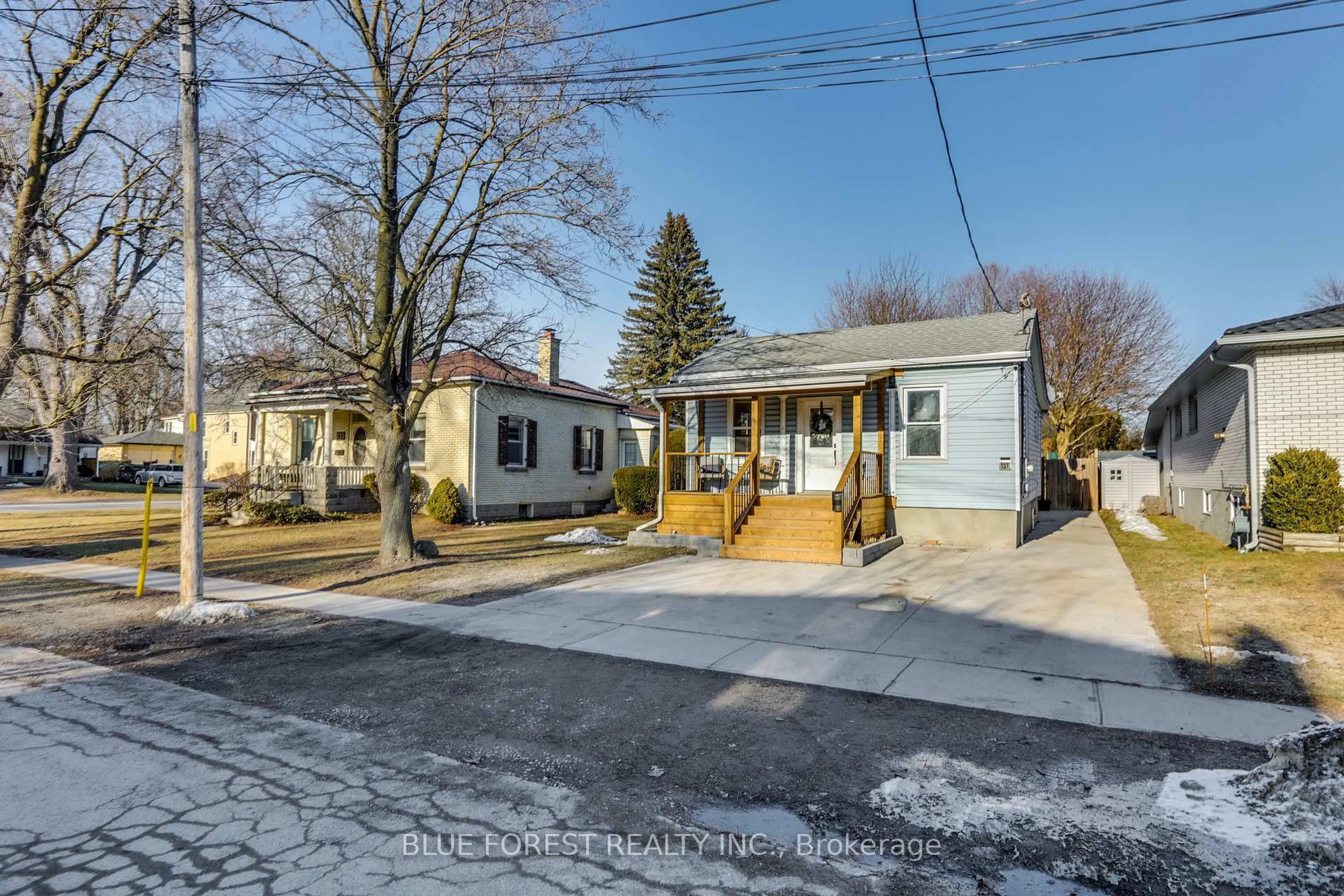 Unknown for 131 Emily St, Strathroy-Caradoc Ontario N7G 2Z7