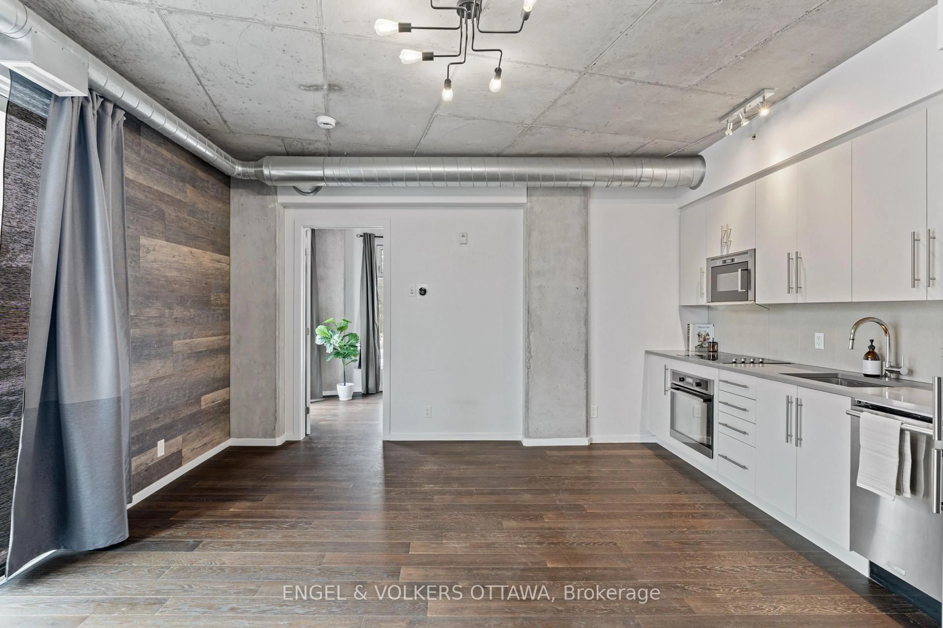 Open concept kitchen, unknown for 1000 WELLINGTON St #210, Ottawa Ontario K1Y 2X9