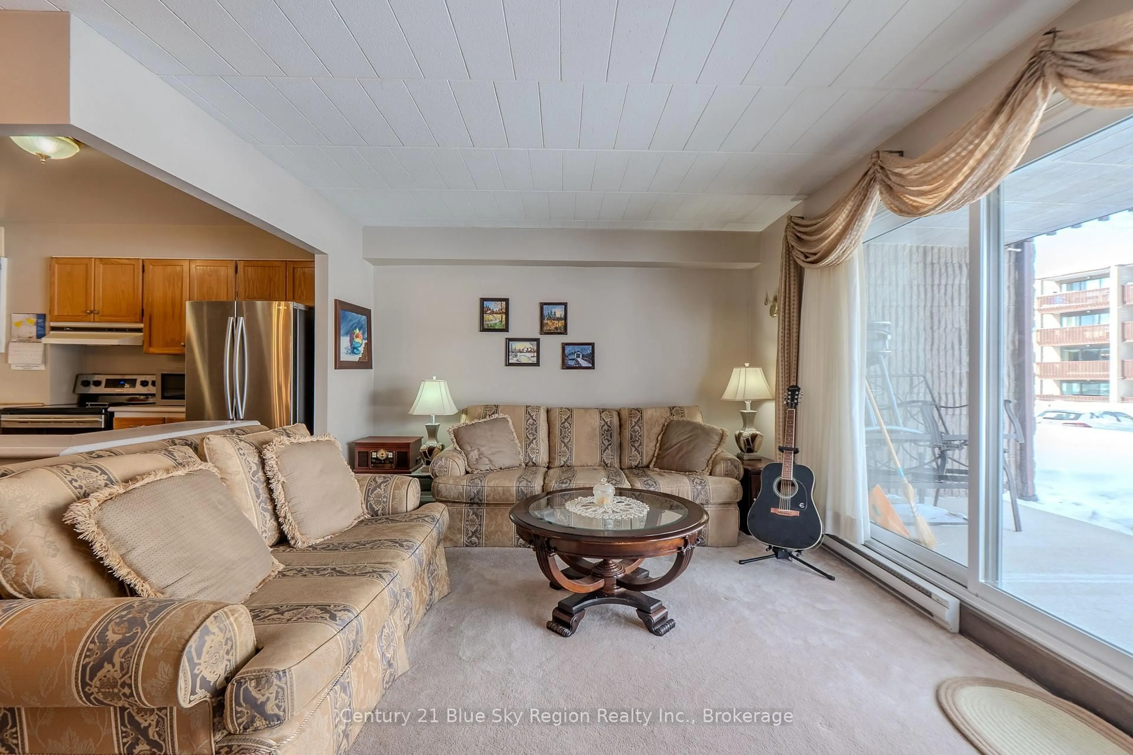 Living room with furniture, unknown for 149 Lindsay St #104, North Bay Ontario P1B 7Z1