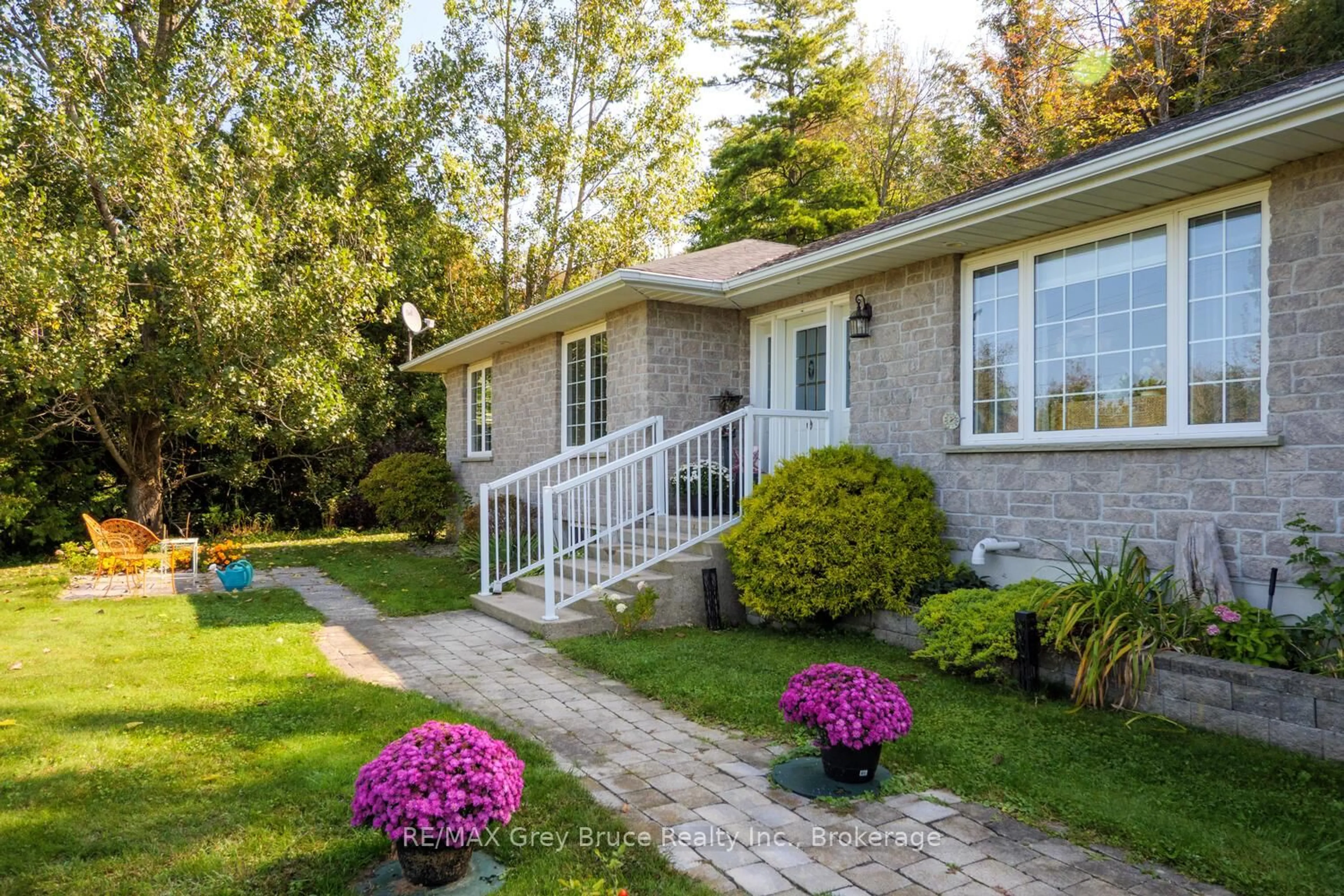 Unknown for 501204 Grey 1 Rd, Georgian Bluffs Ontario N0H 2T0