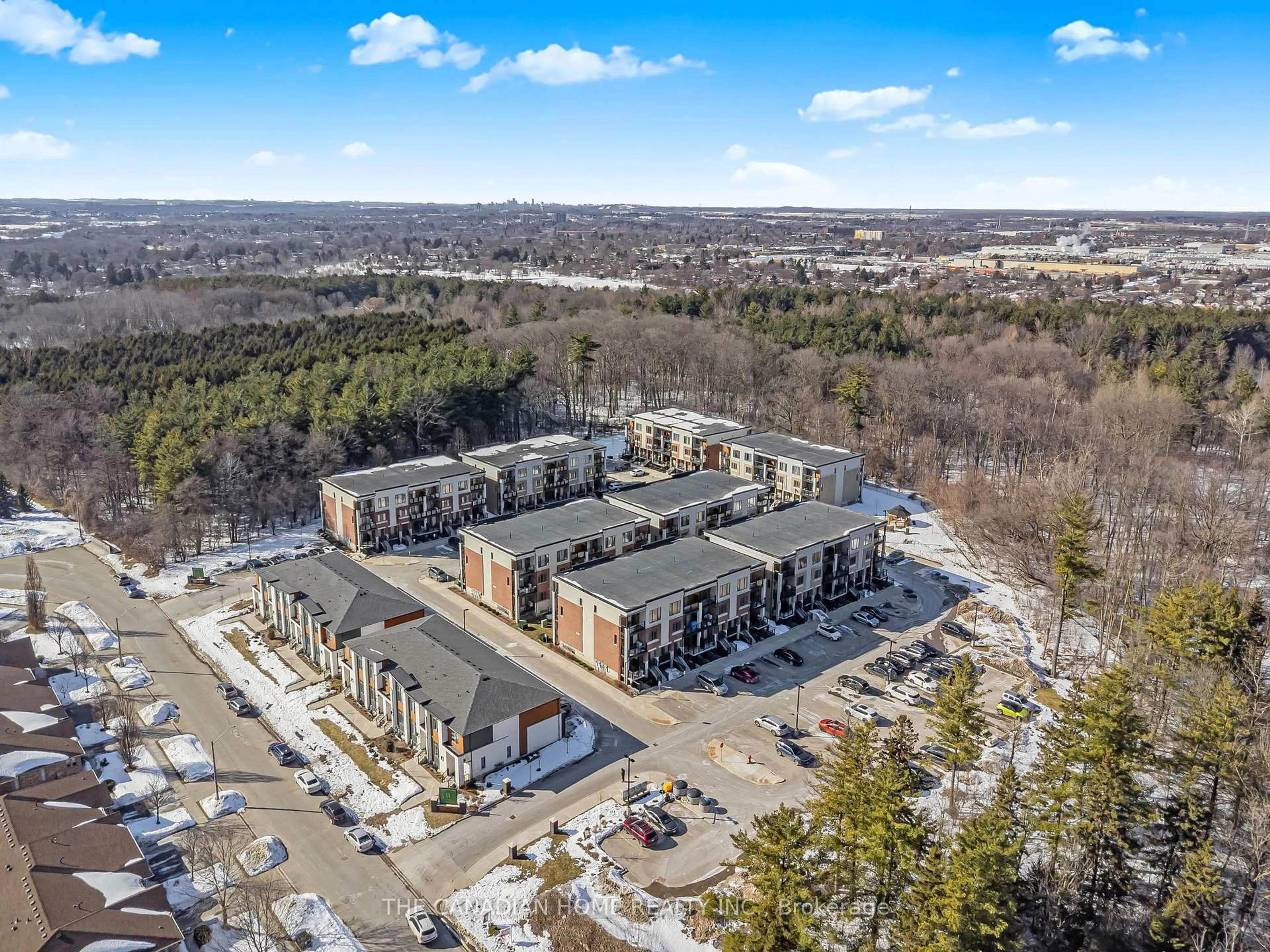 A pic from outside/outdoor area/front of a property/back of a property/a pic from drone, building for 25 ISHERWOOD Ave #81, Cambridge Ontario N1R 0E2