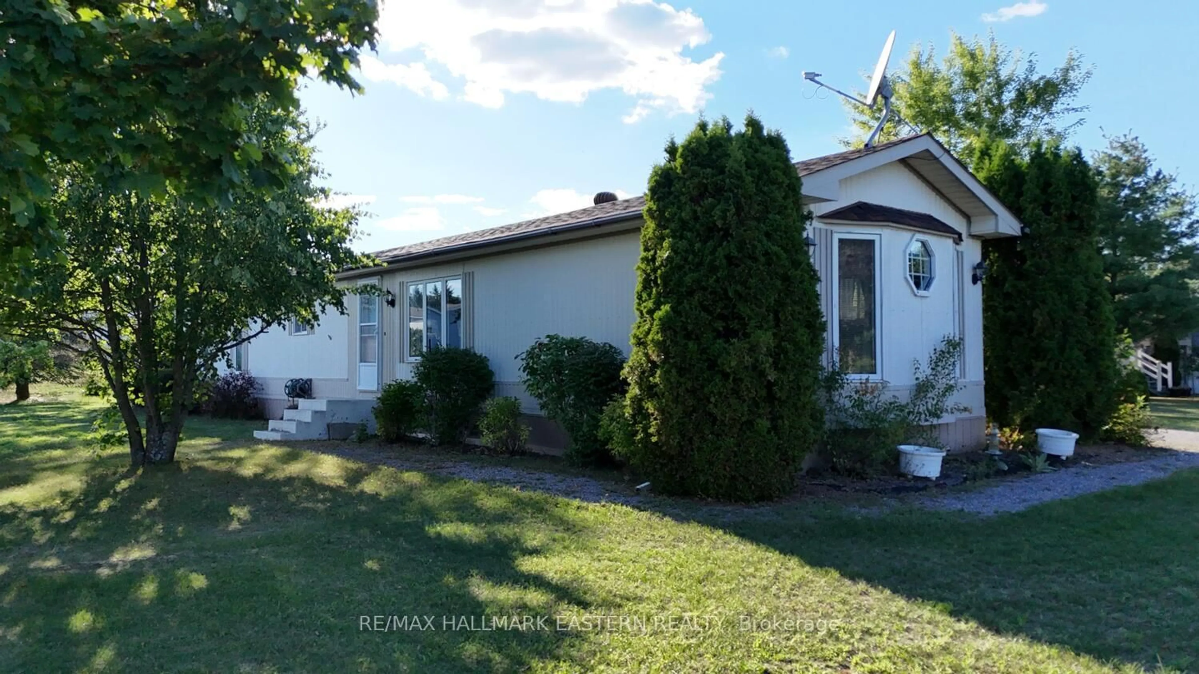 Home with vinyl exterior material, street for 30 Lake St, Havelock-Belmont-Methuen Ontario K0L 1Z0