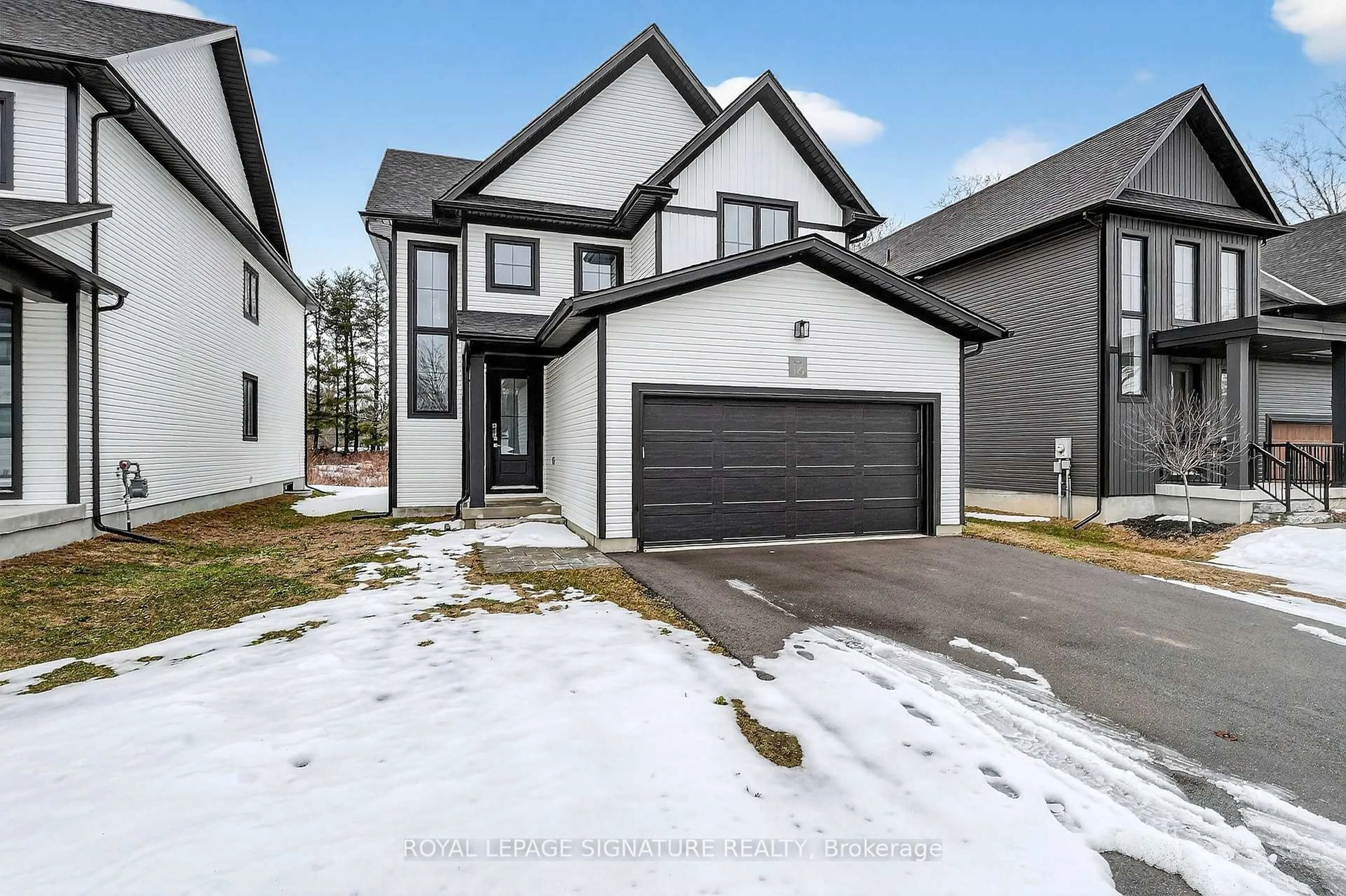 Unknown for 297 Whiting St #16, Ingersoll Ontario N5C 3W5