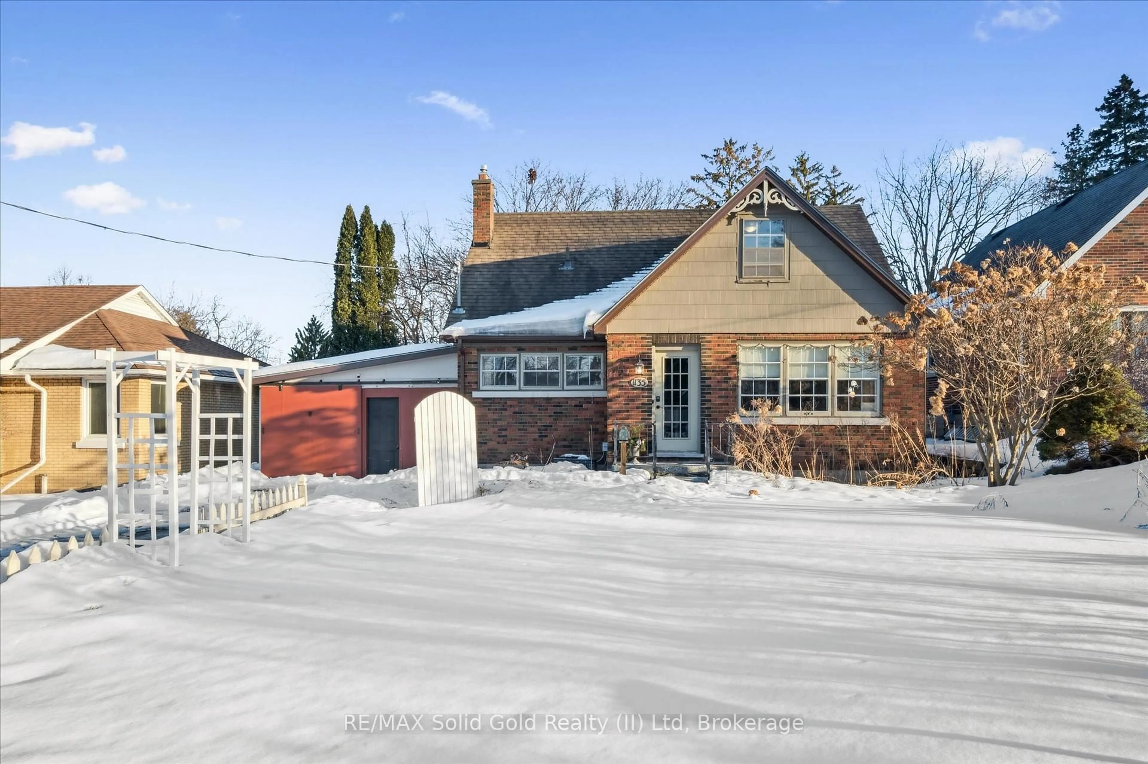 Unknown for 1135 Queens Blvd, Kitchener Ontario N2M 1B9