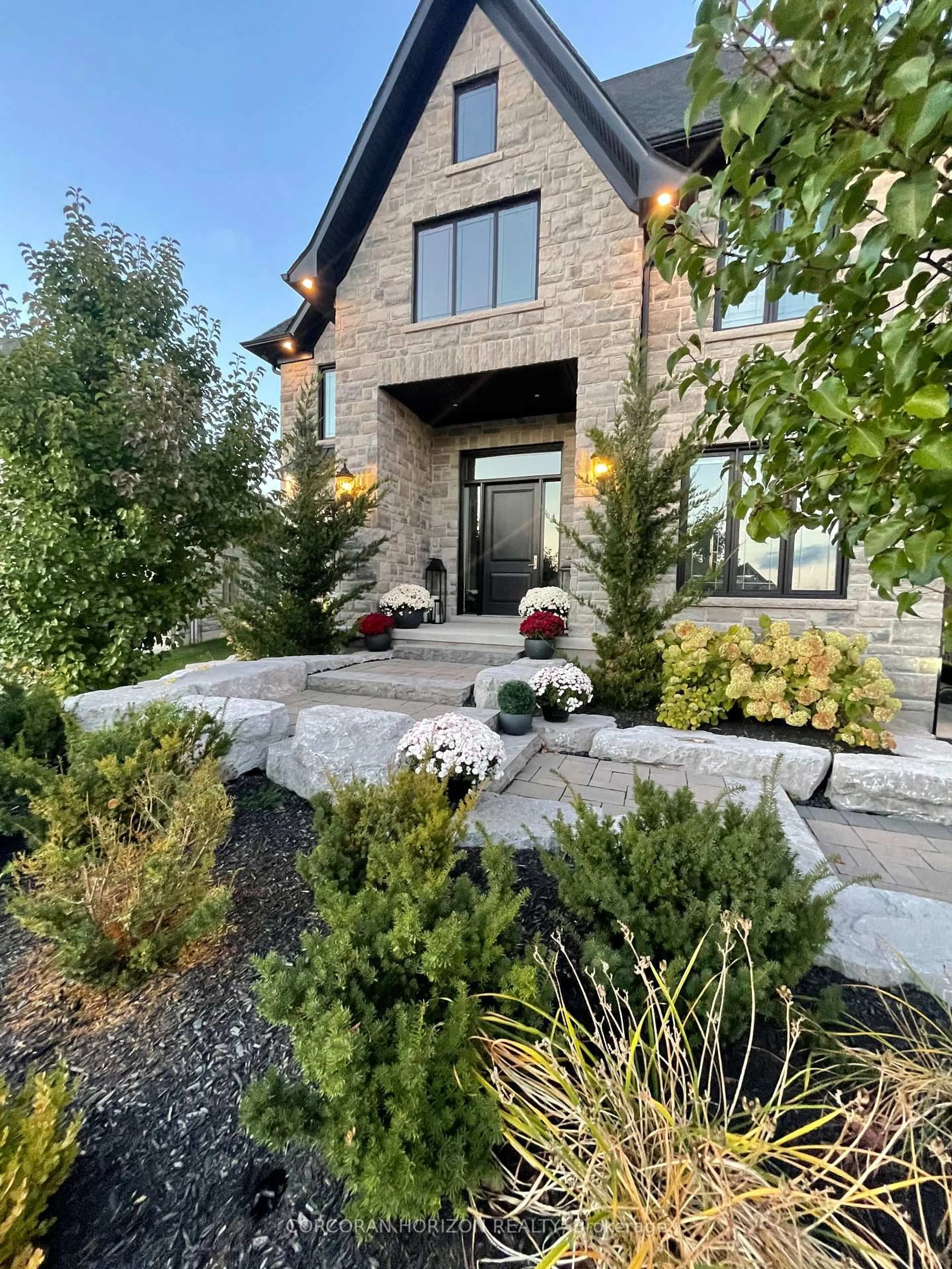 Unknown for 908 Fall Harvest Crt, Kitchener Ontario N2P 2M2