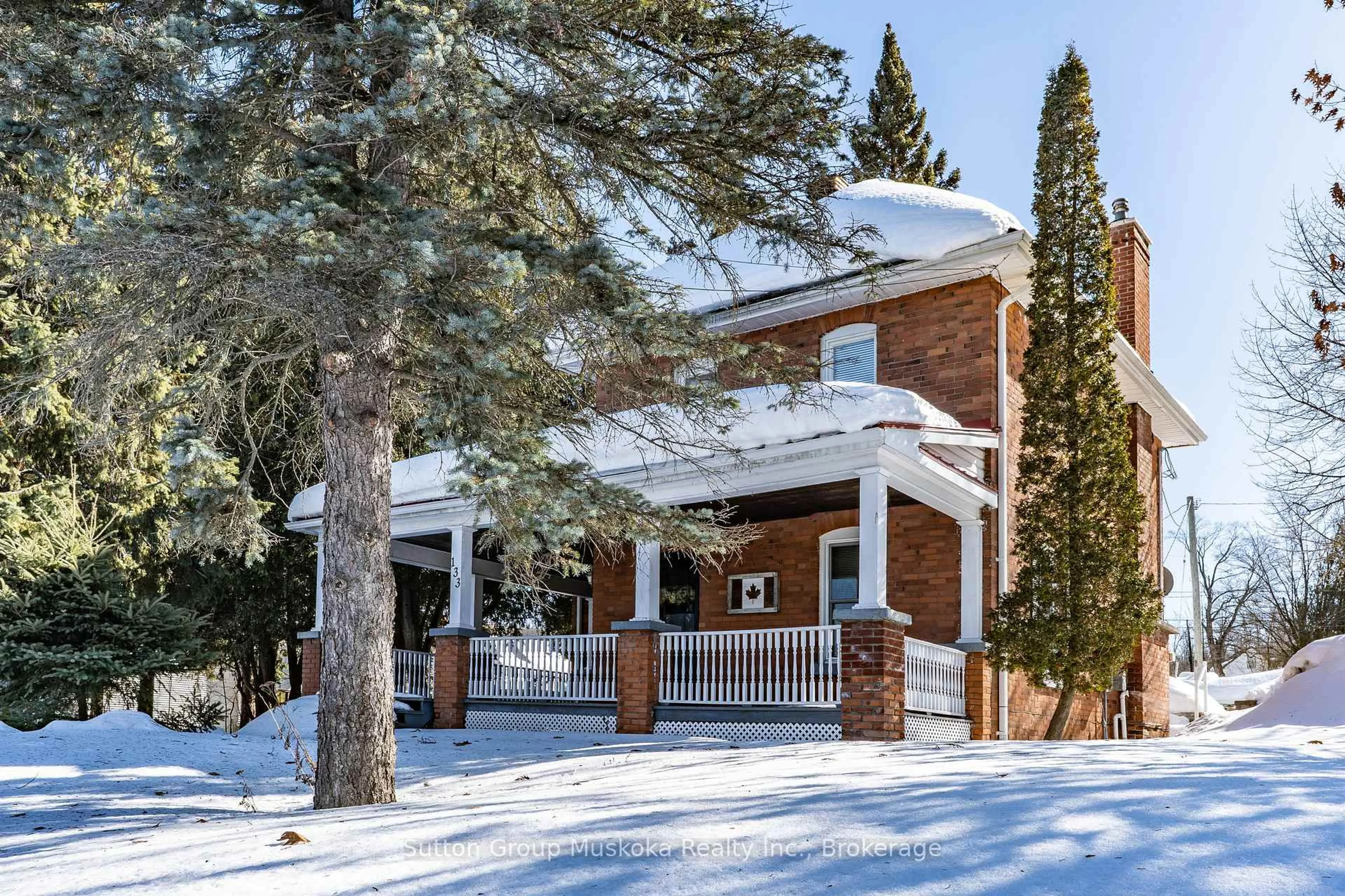 Home with brick exterior material, street for 133 Main St, Huntsville Ontario P1H 1W5