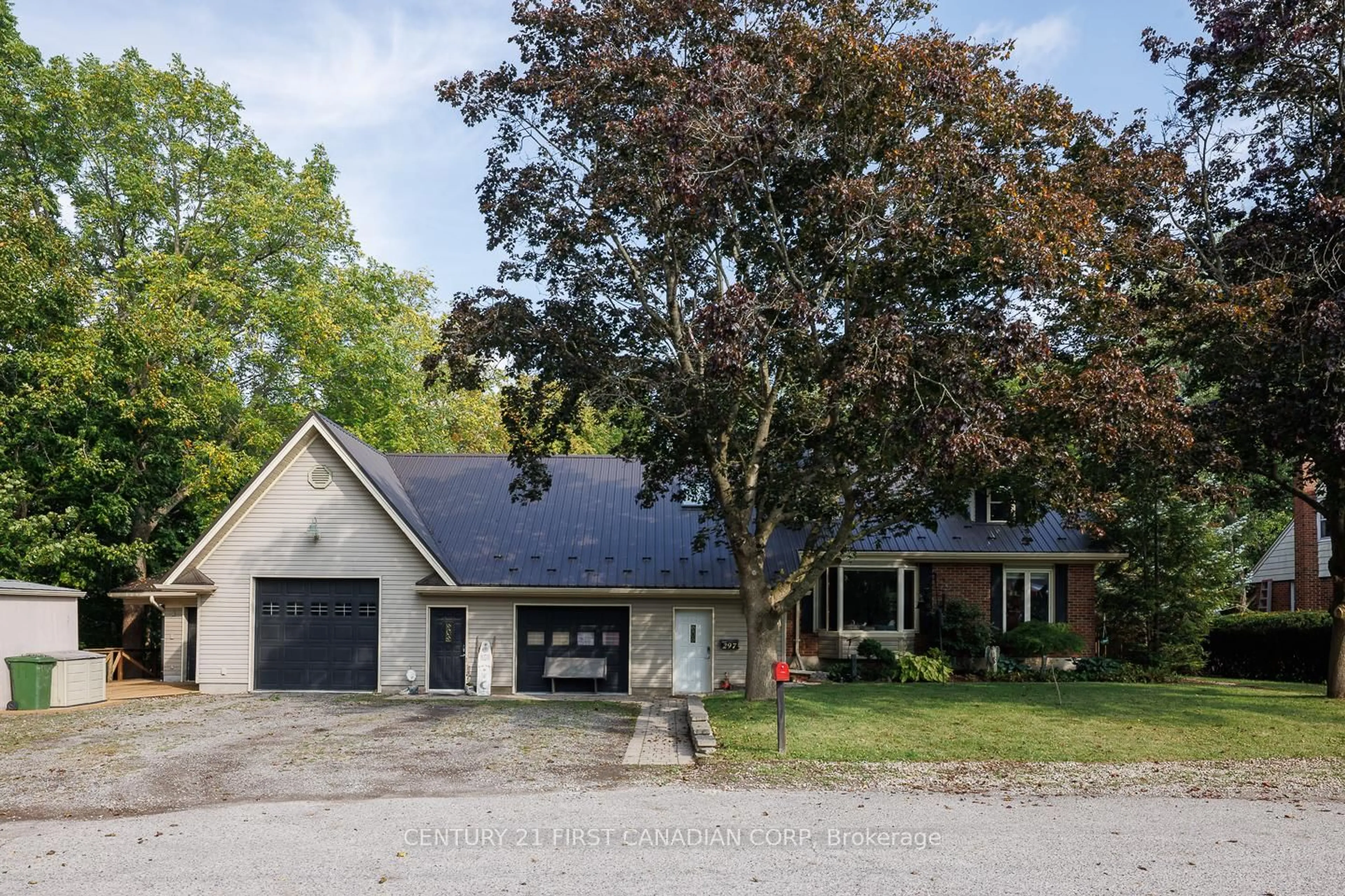 Unknown for 297 Alma St, St. Thomas Ontario N5P 3B9