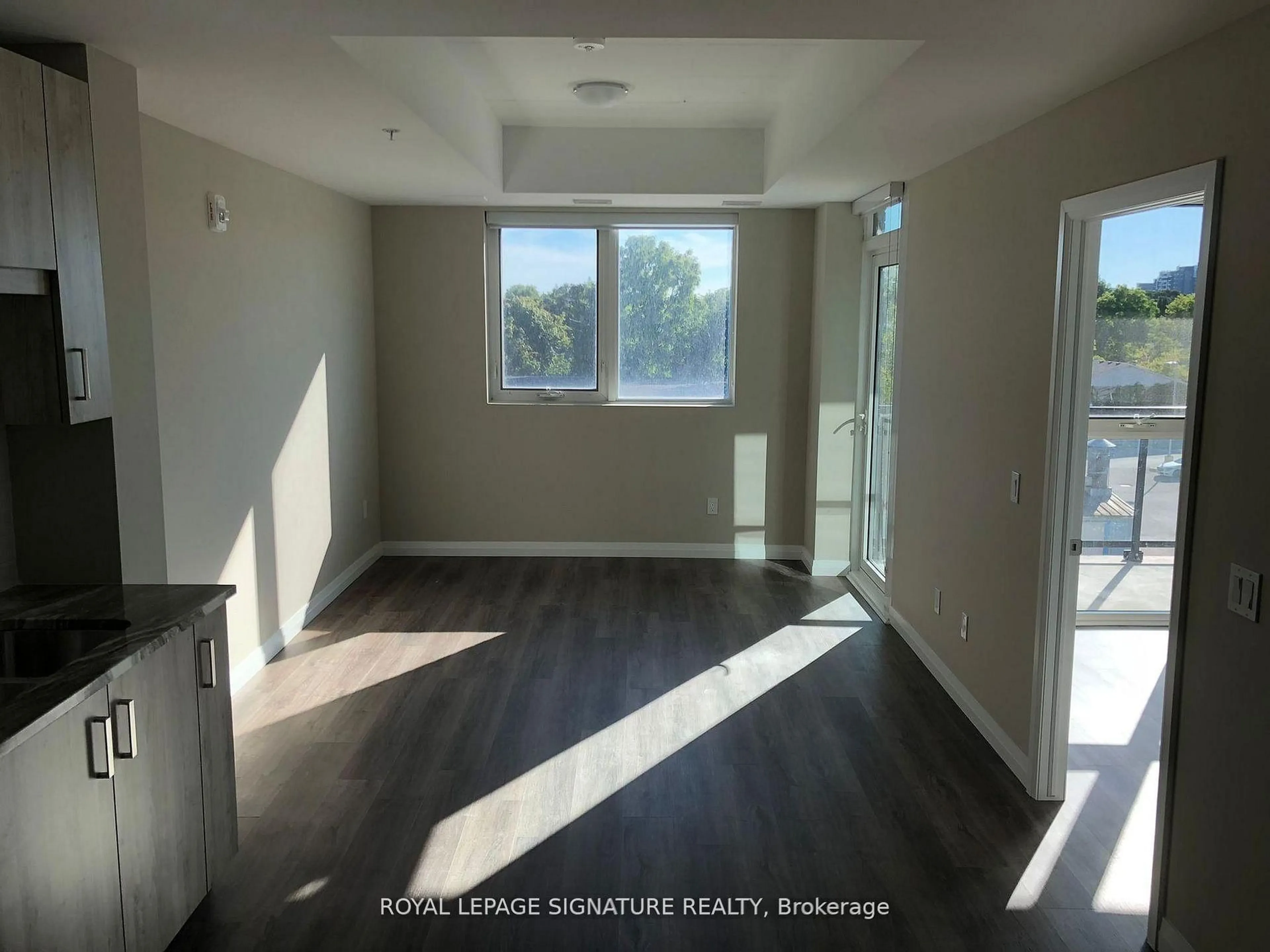 Unknown for 108 Garment St #413, Kitchener Ontario N2G 2B3