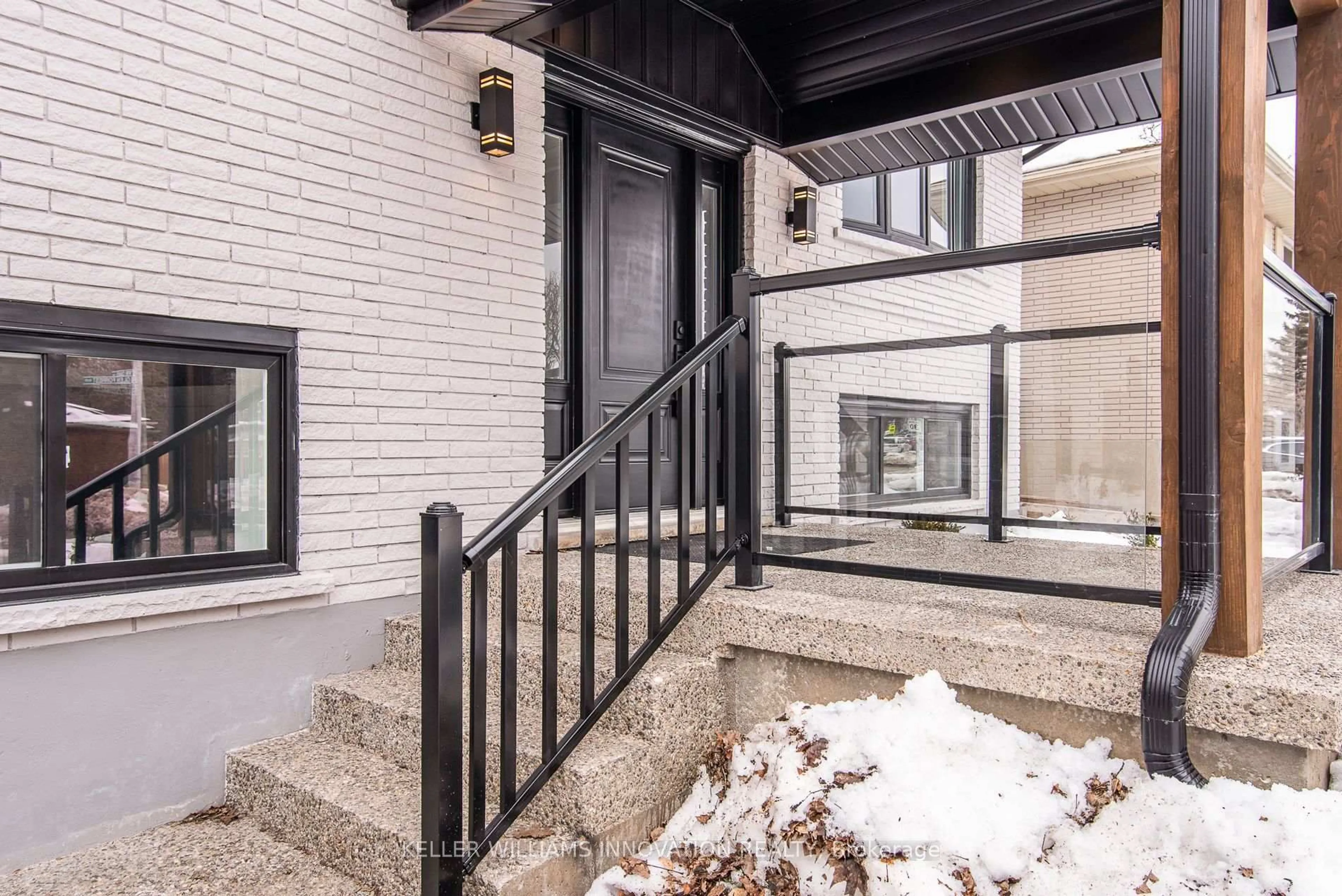 Unknown for 627 Glen Forrest Blvd, Waterloo Ontario N2L 4K1