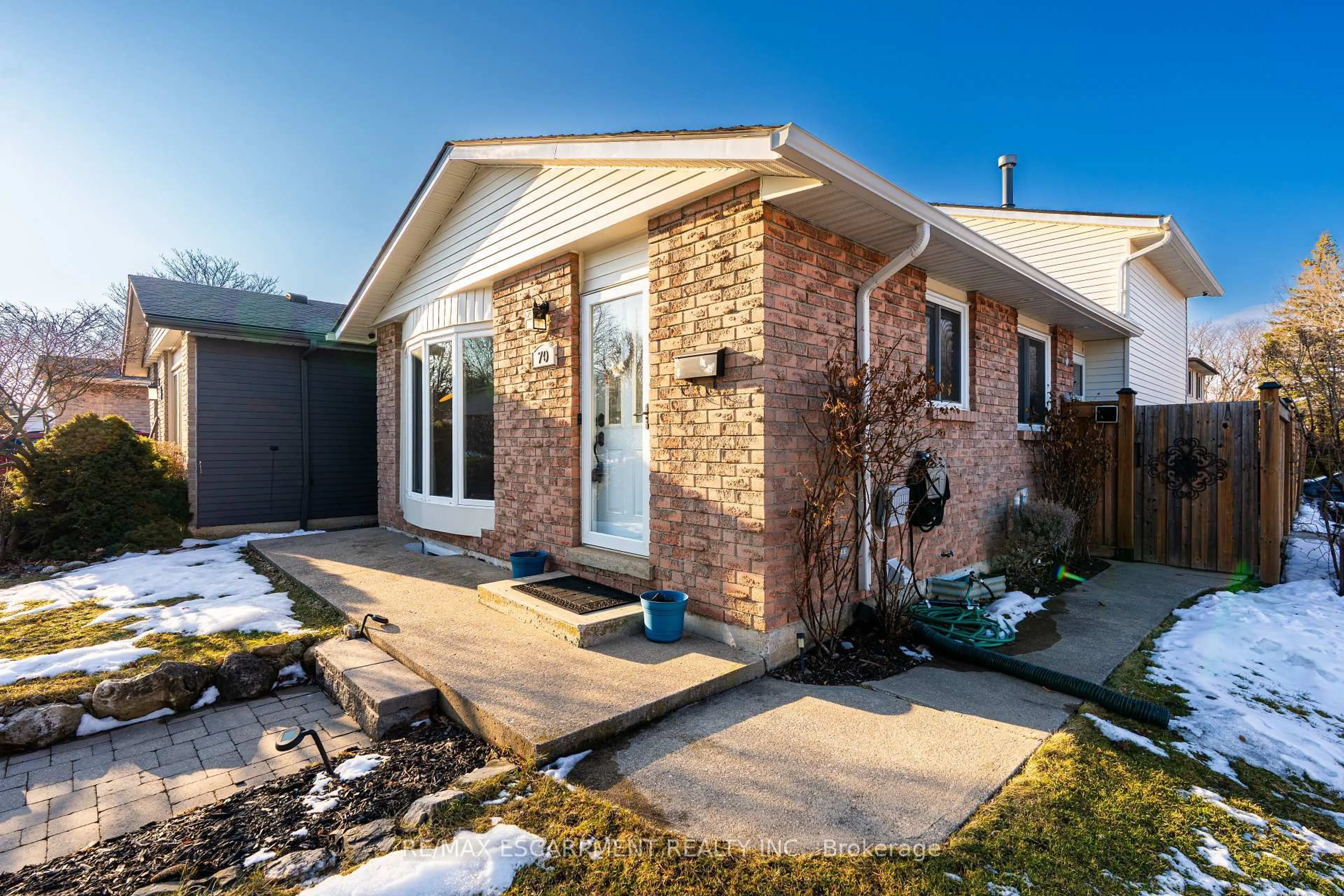 Home with brick exterior material, street for 70 Athenia Dr, Hamilton Ontario L8J 1S8