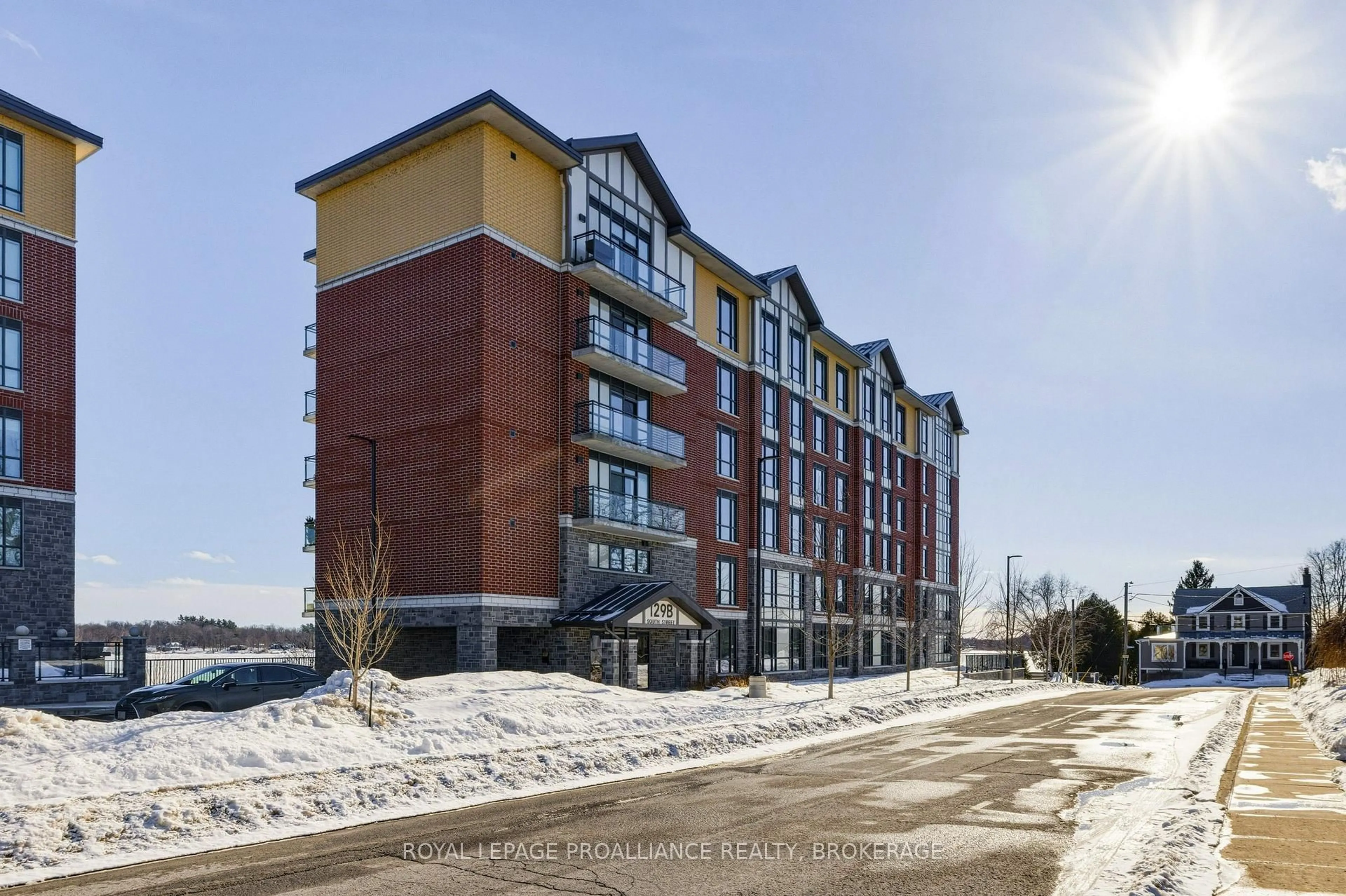 Unknown for 129B South St #218, Gananoque Ontario K7G 0B1