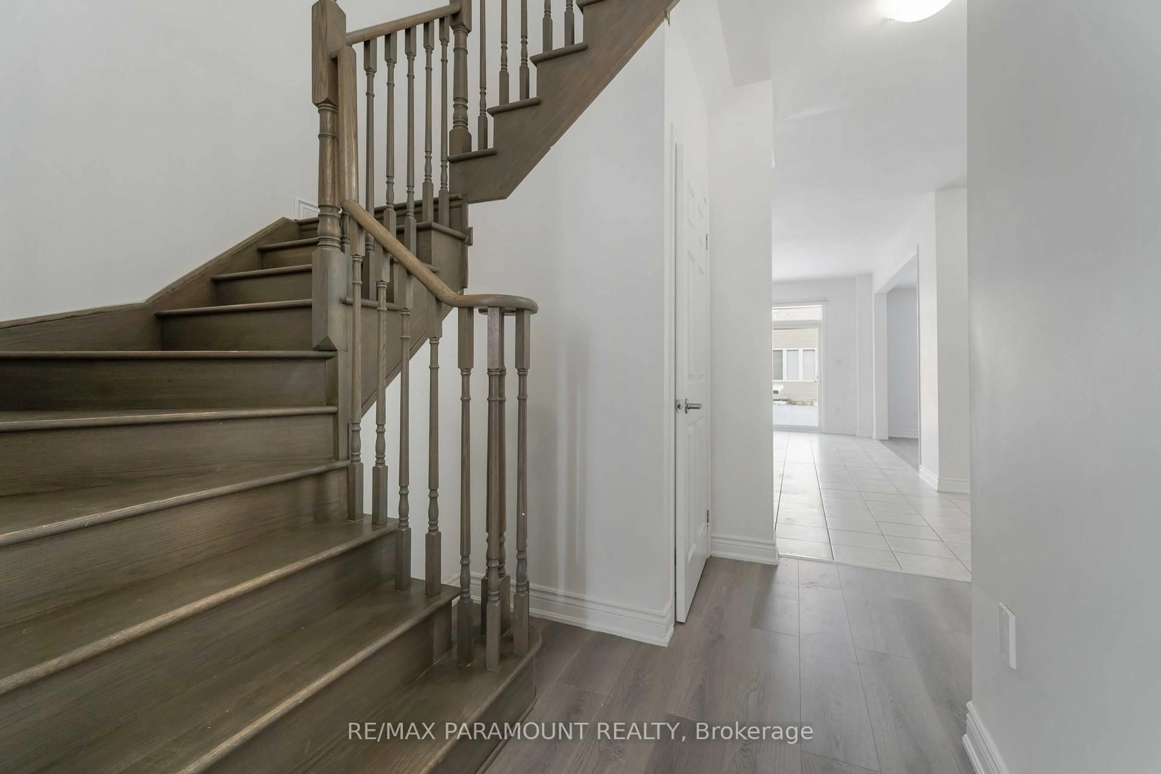 Unknown for 20 Vaughn Dr, Thorold Ontario L3B 0G8