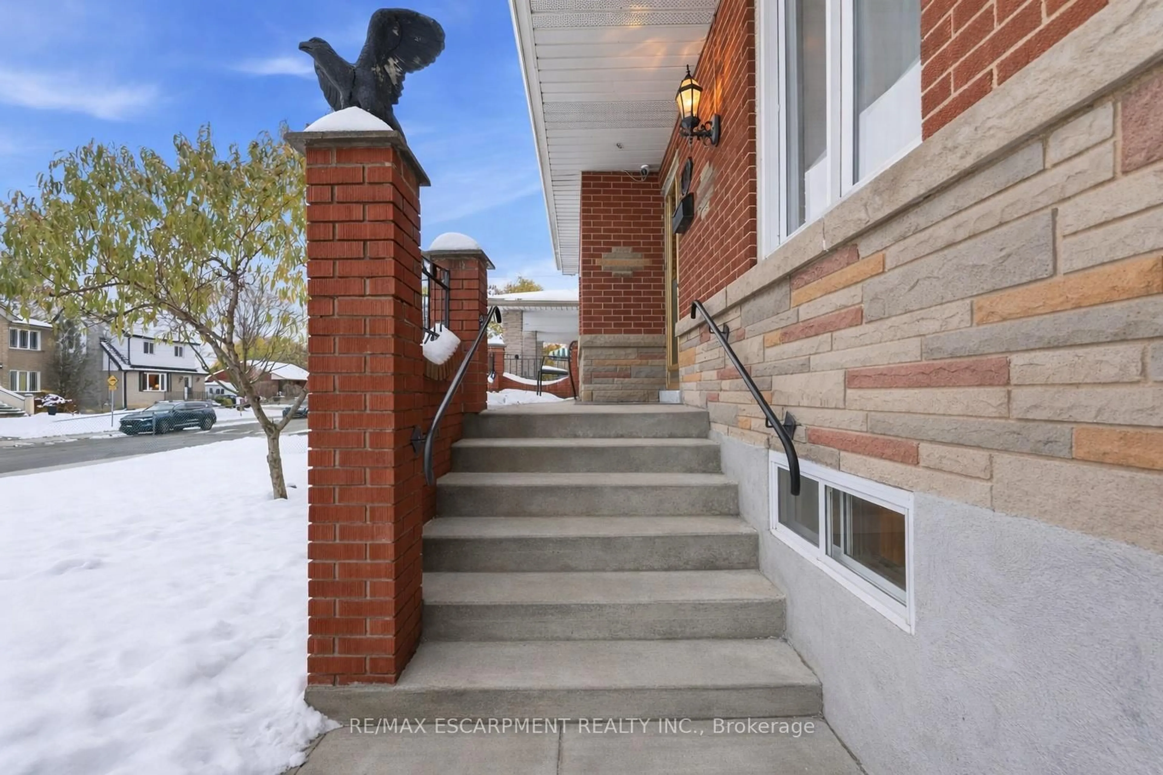 Home with brick exterior material, street for 314 Hawkridge Ave, Hamilton Ontario L9C 3L2